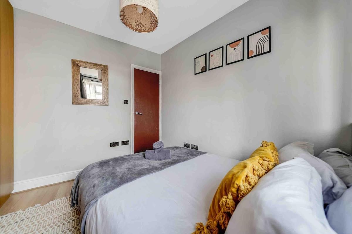 Apartment Lovely 2-bed Close To Excel And O2 Arena