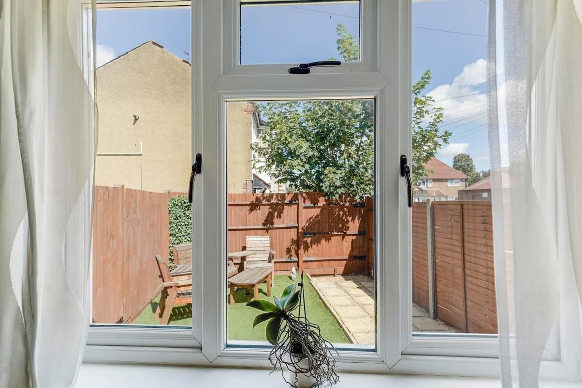 Lovely 2-bed Close To Excel And O2 Arena London