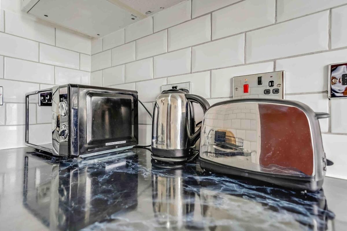Lovely 2-bed Close To Excel And O2 Arena Apartment London
