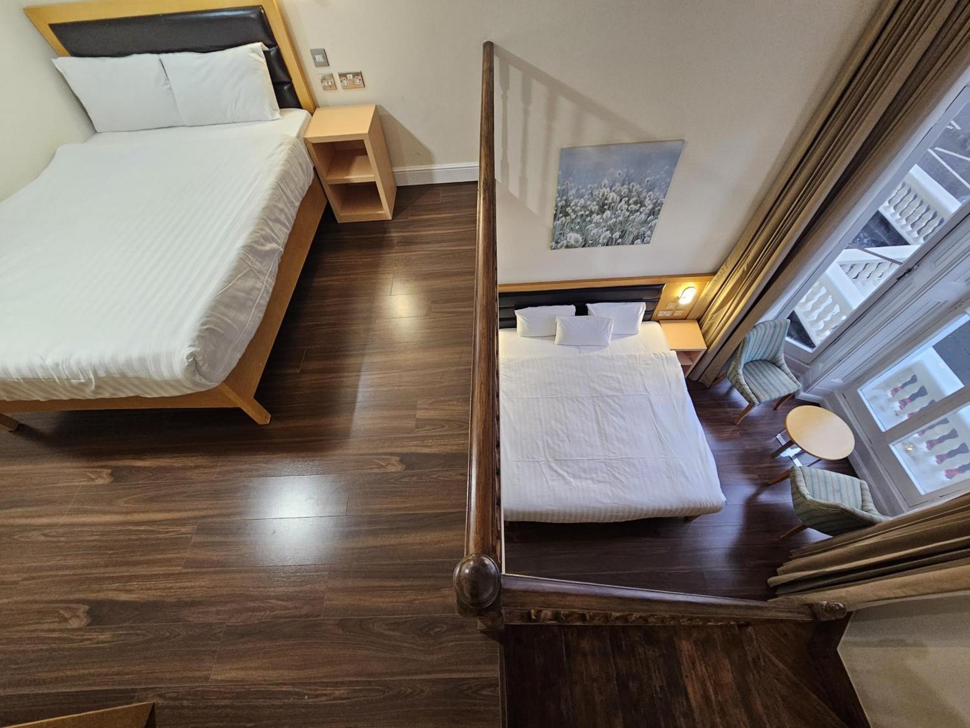 Hotel Cromwell 3*