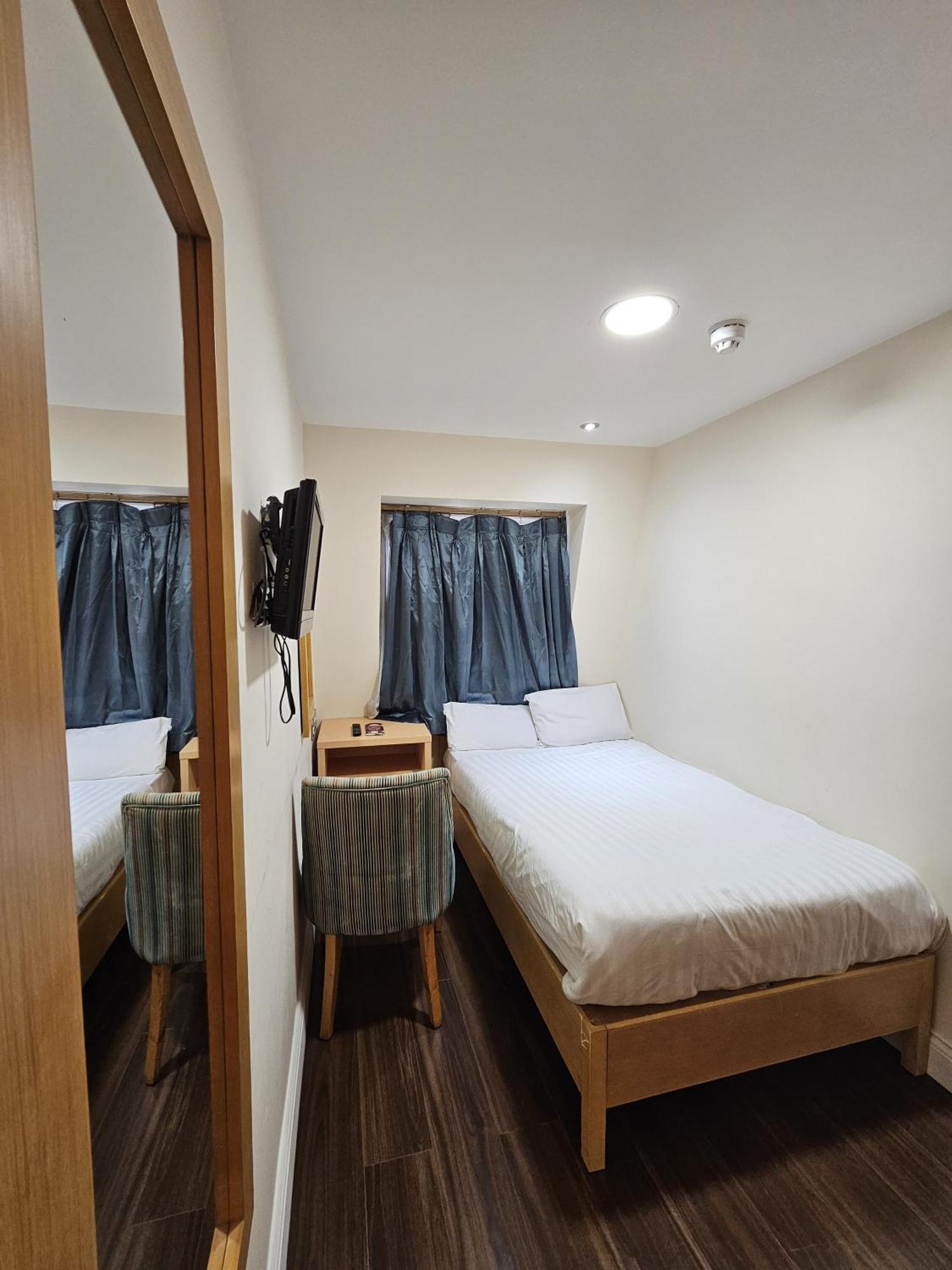 Cromwell Hotel London
