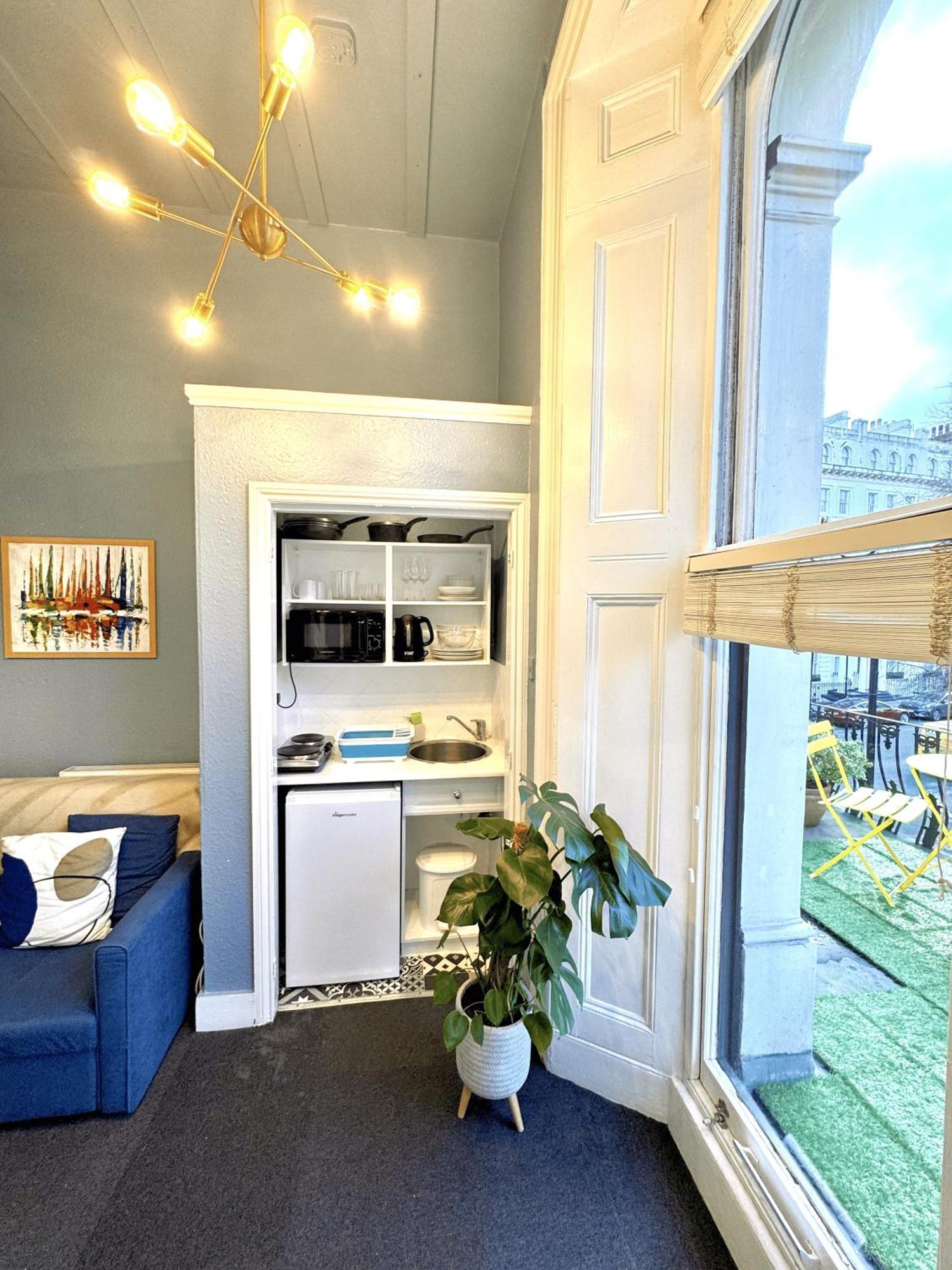 Collection - Bayswater Aparthotel