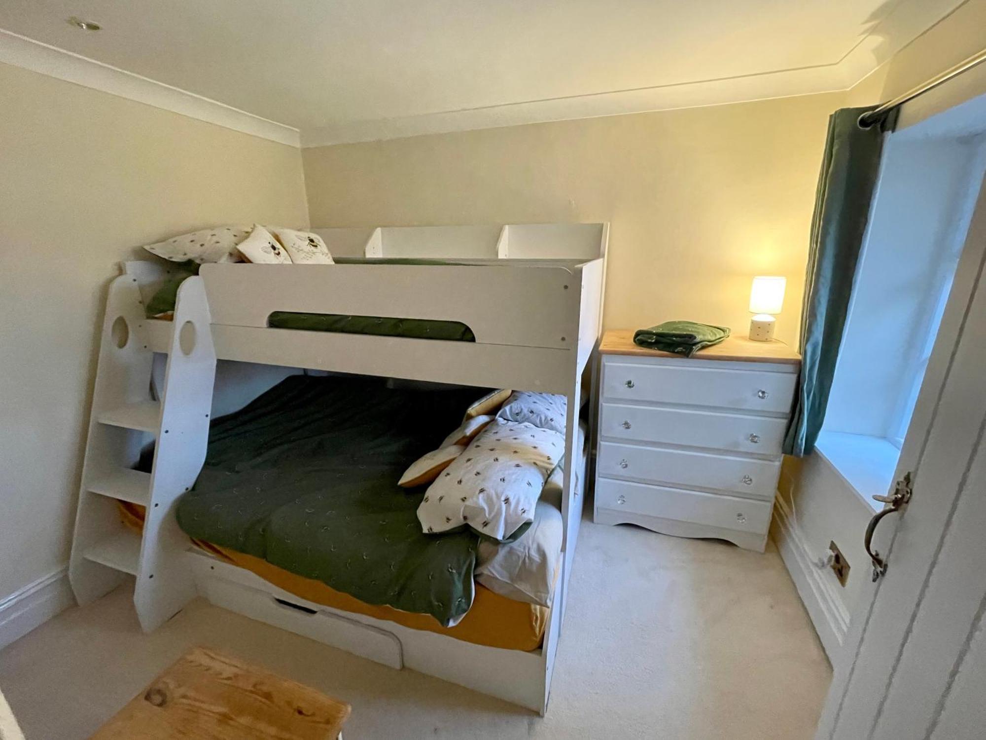 Honeybee Holiday home London