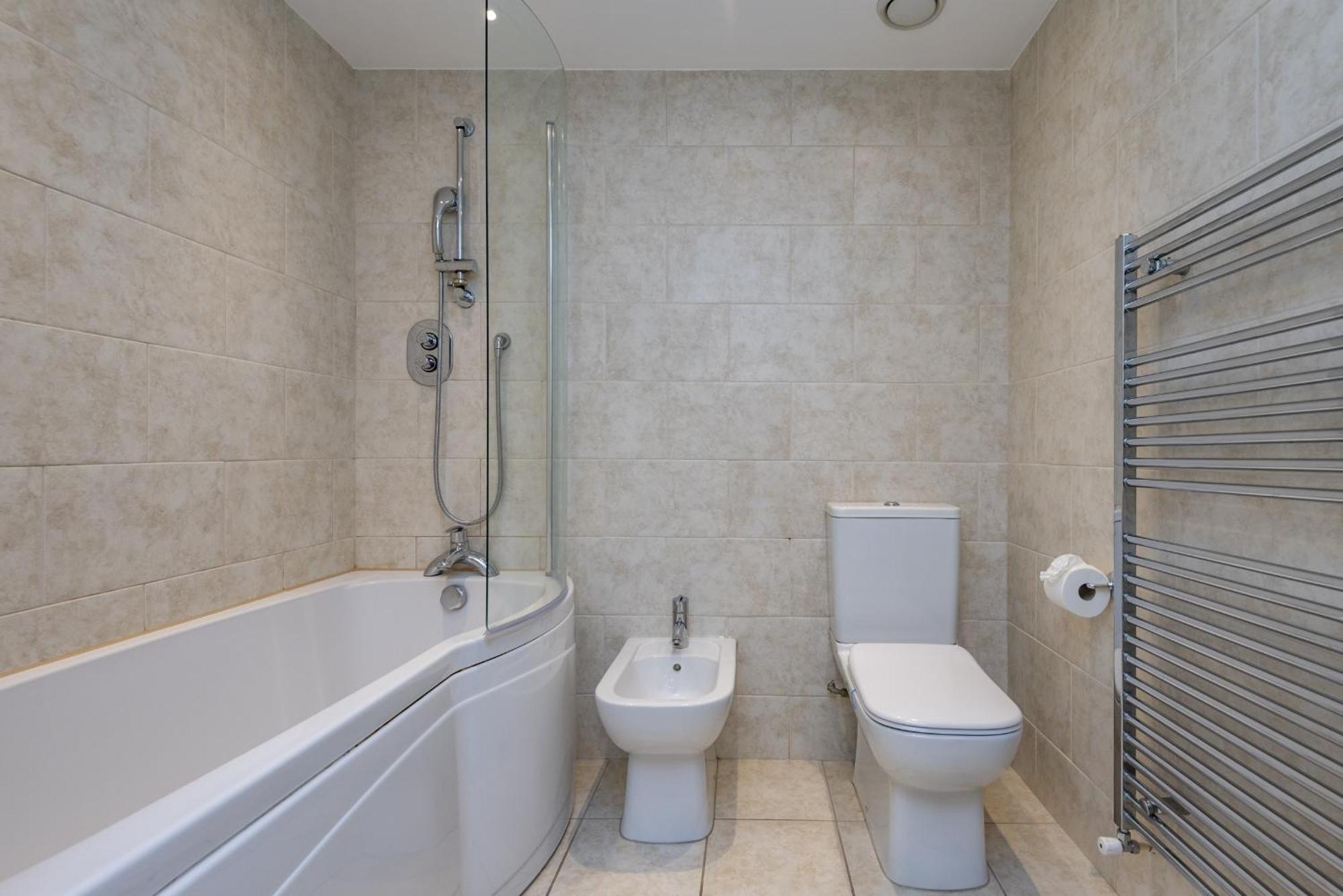 Elegant Mayfair 5 Apartment London