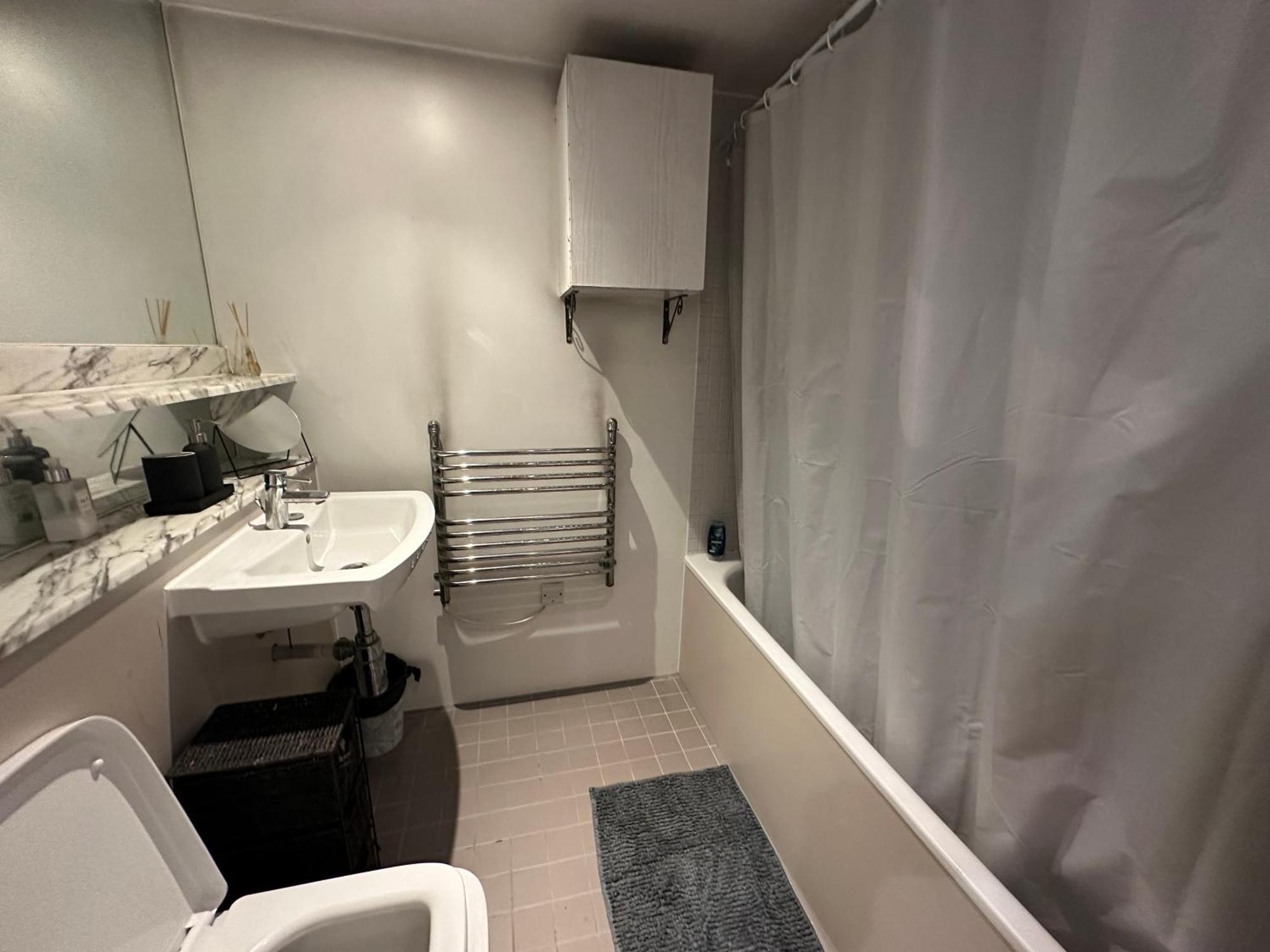 Greenwich Luxe Exclusive Apartment