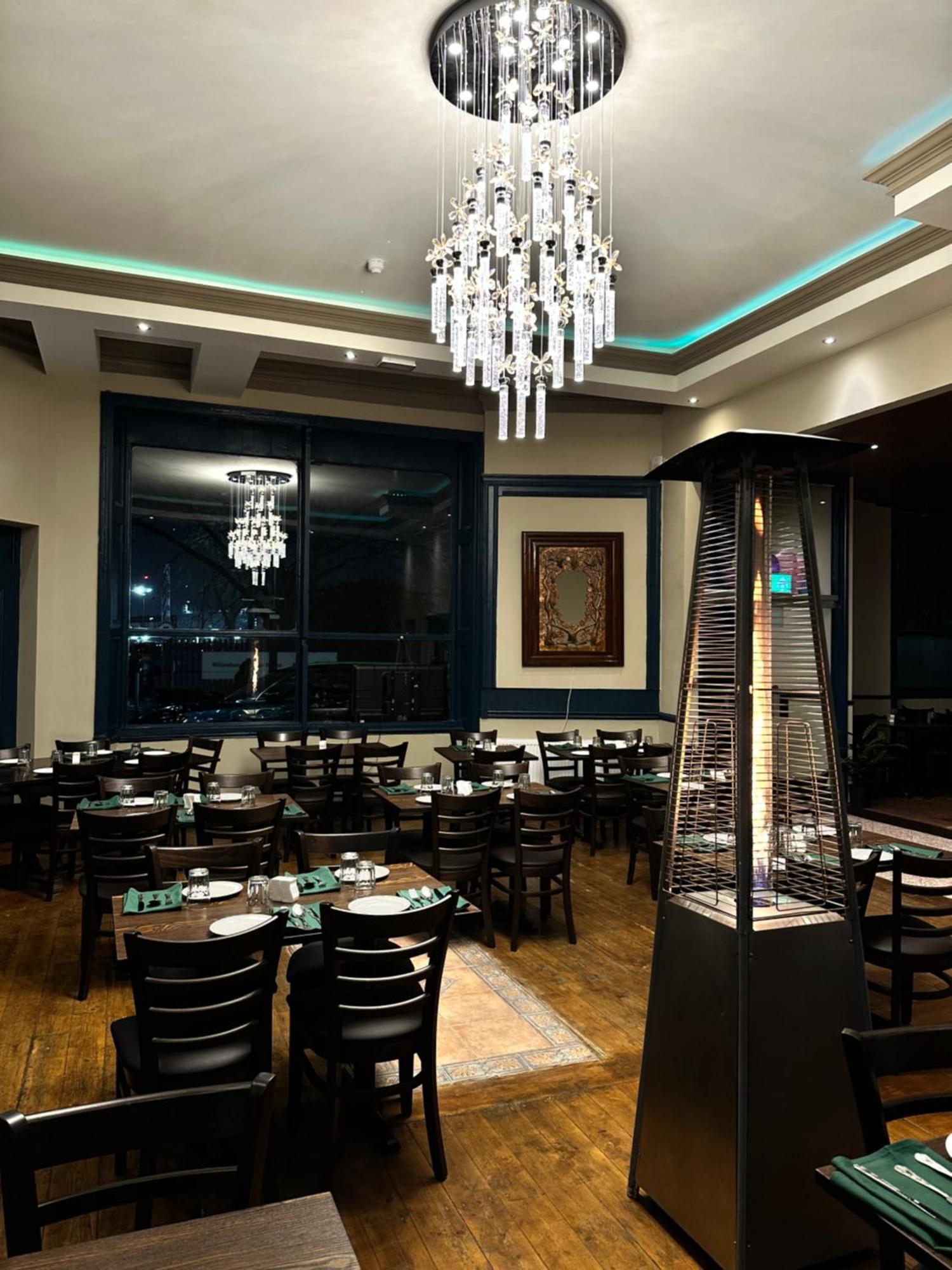 Hotel Ariana - Near Wembley And