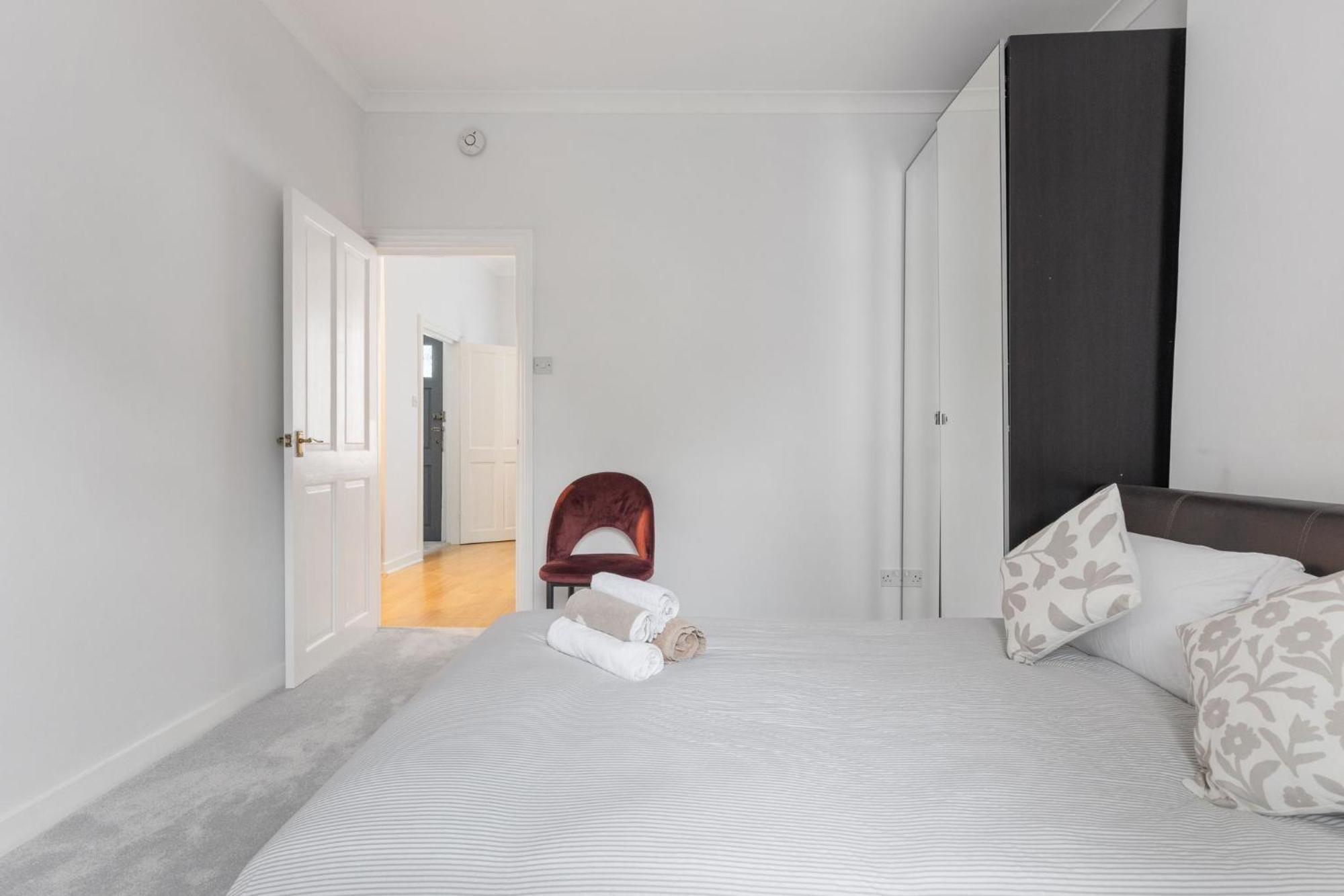 Cosy 1-bed Flat For 4 Ppl W Parking *