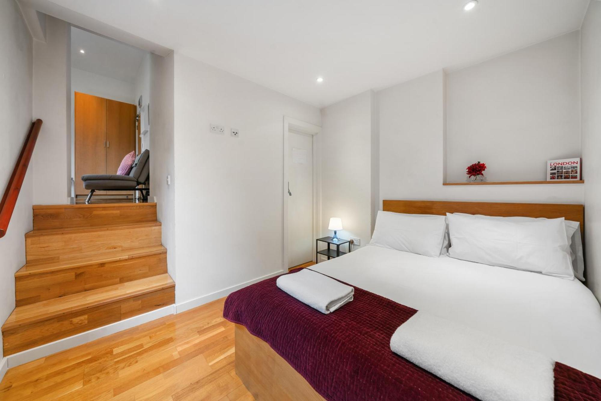 Bright And Airy One Bedroom Condo, Olympia, Kensington Apartamento