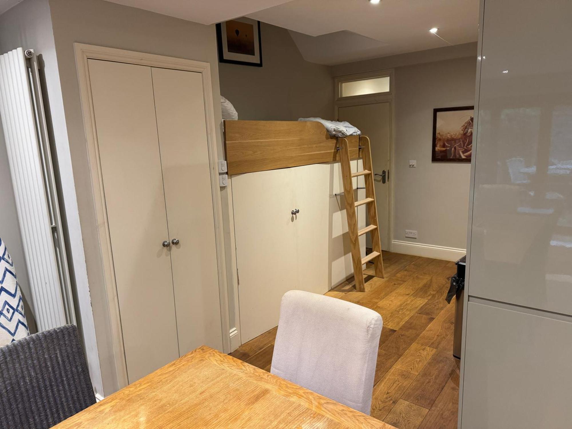 Apartamento Spacious Flat With South Facing Garden *