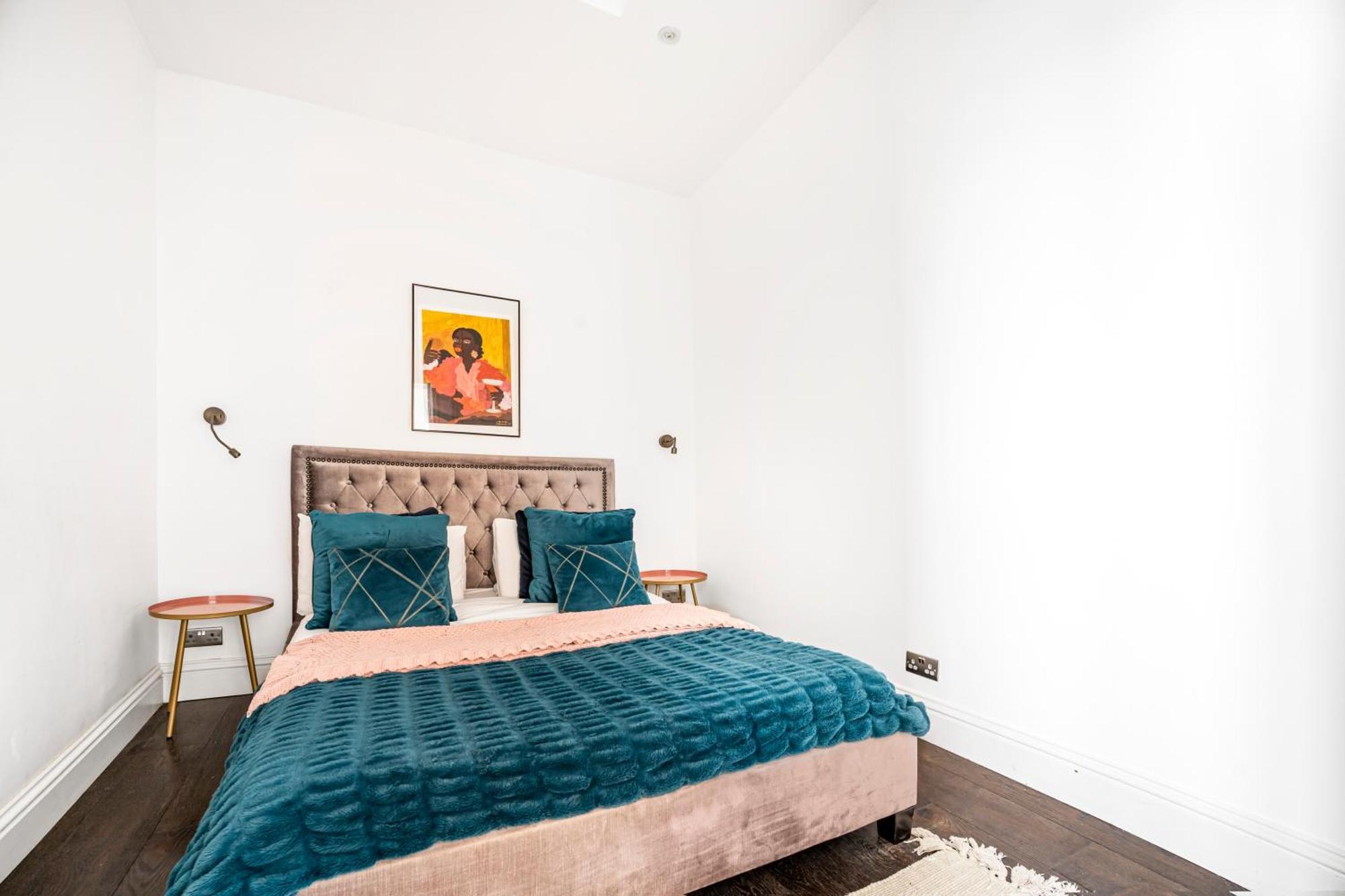 Classy High Ceilings 2 Bdr Next To Hyde Park * London
