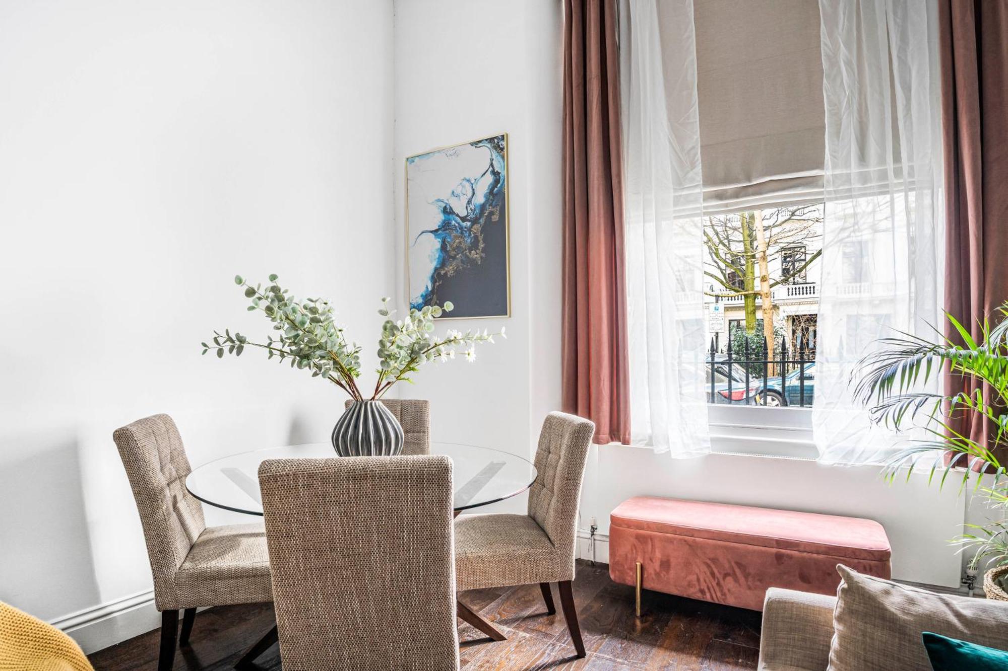 Apartment Classy High Ceilings 2 Bdr Next To Hyde Park London