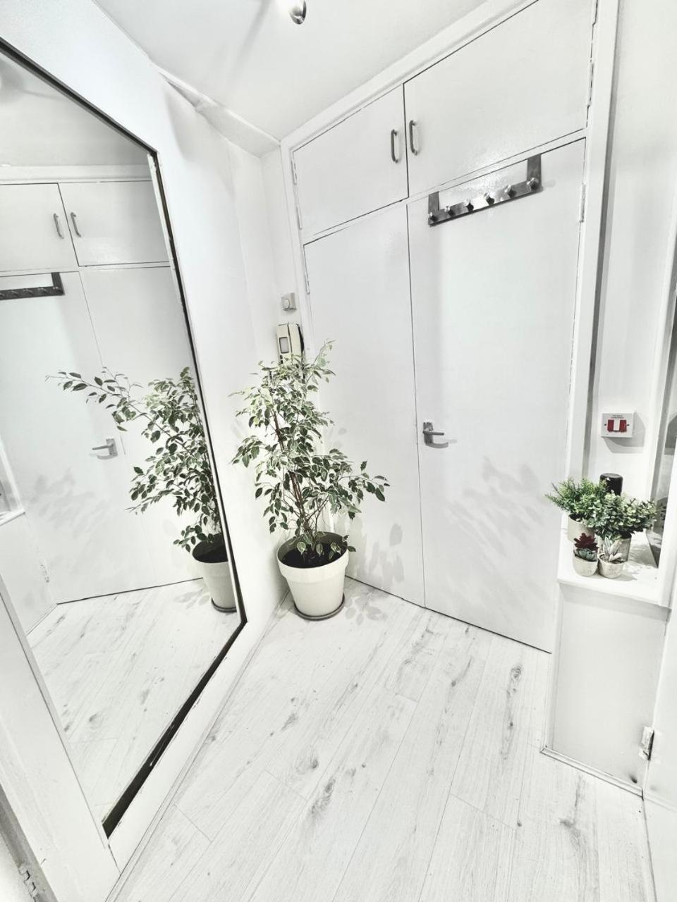 Apartment Lovely 2 Bedroom Oxford Street London