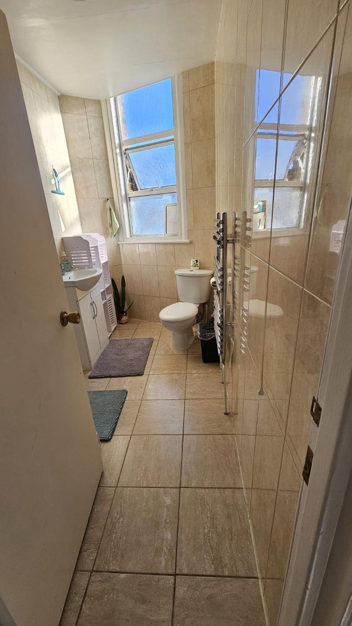 Private In Kensal Rise Near Tube & Bus Station *