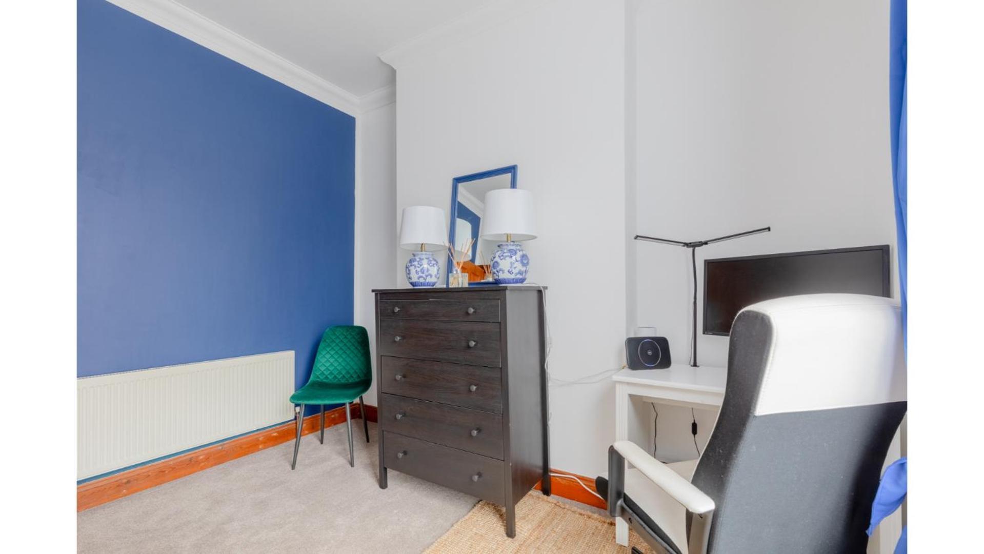 Spacious And Inviting 4bd Haggerston Apartment *