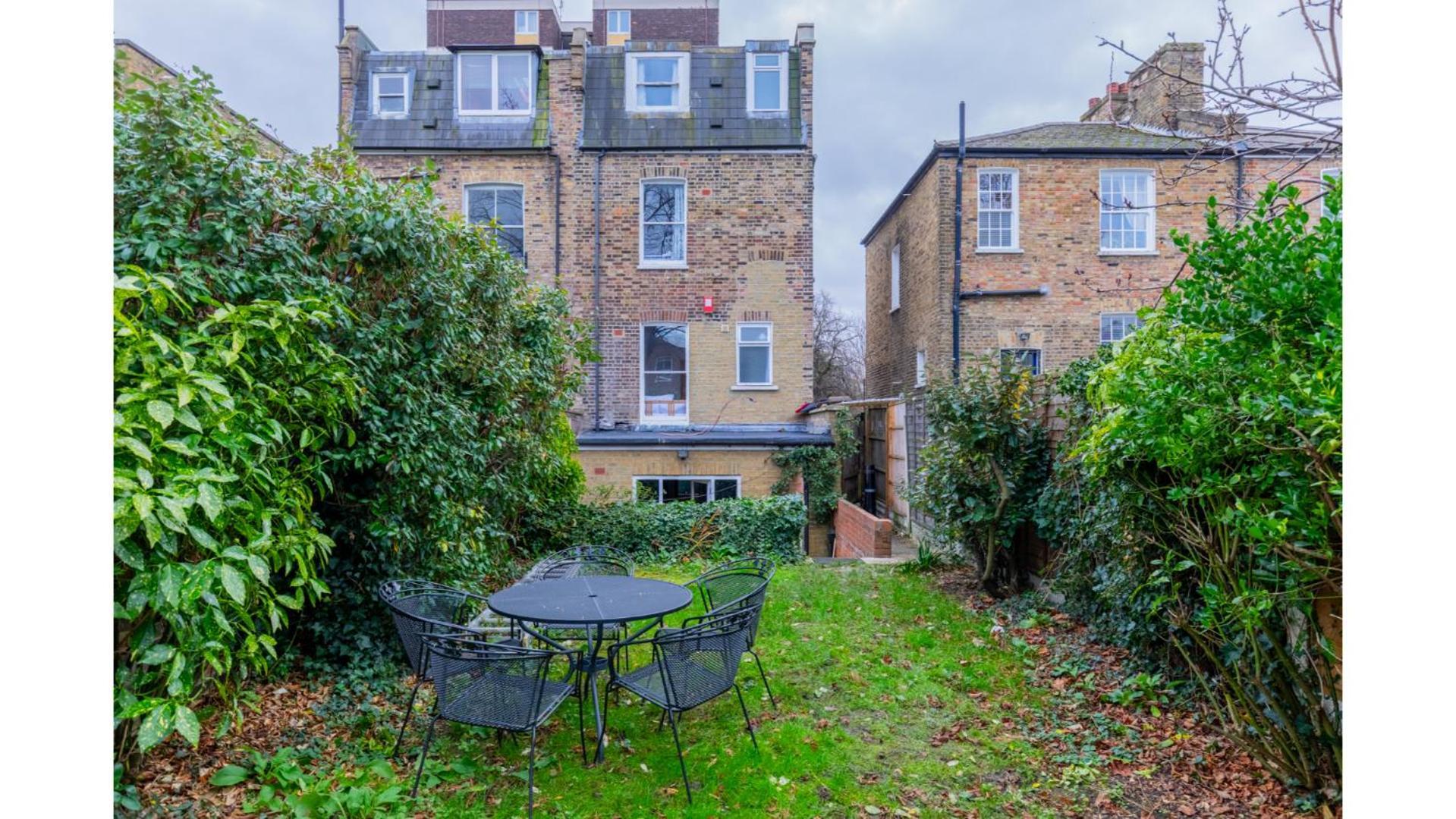 Spacious And Inviting 4bd Haggerston