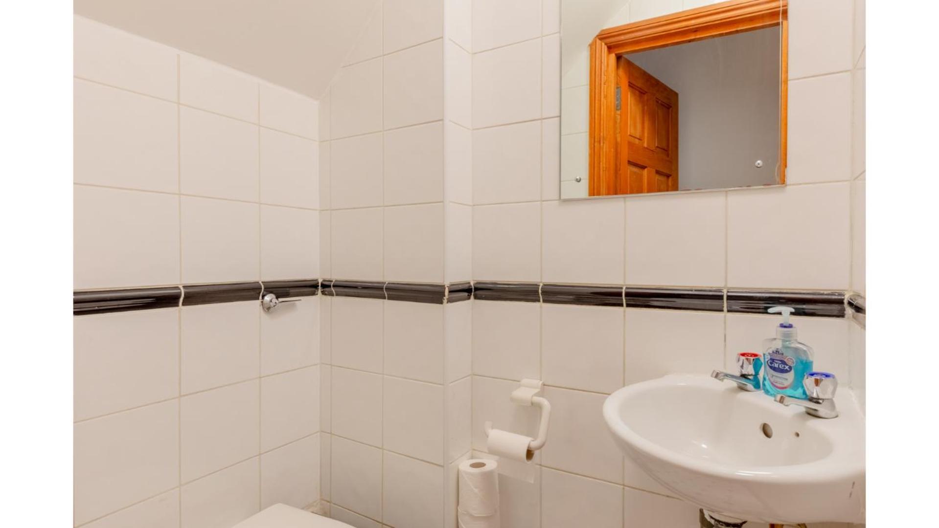 Spacious And Inviting 4bd Haggerston Apartment *