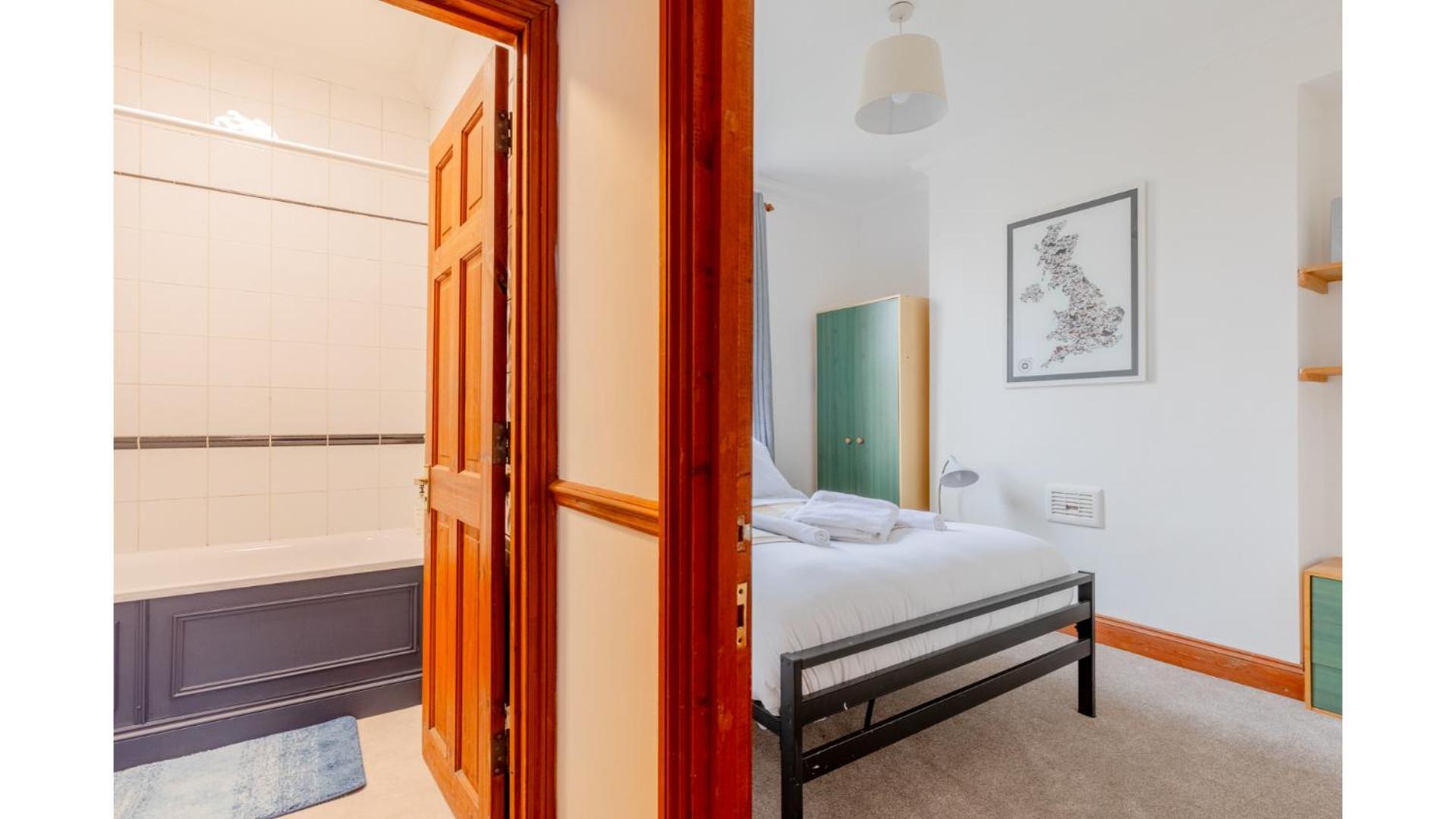 Spacious And Inviting 4bd Haggerston *