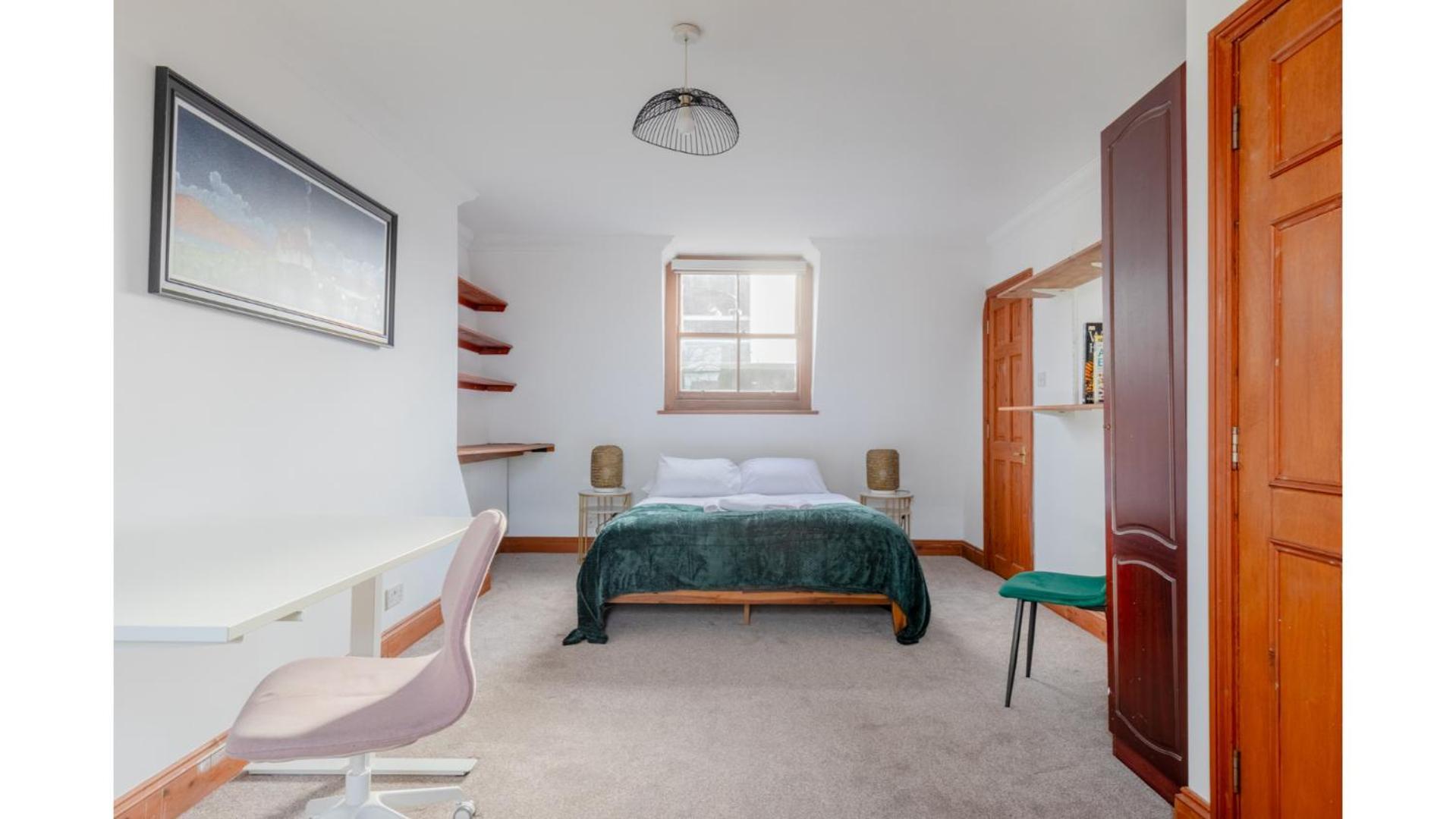 Apartment Spacious And Inviting 4bd Haggerston *