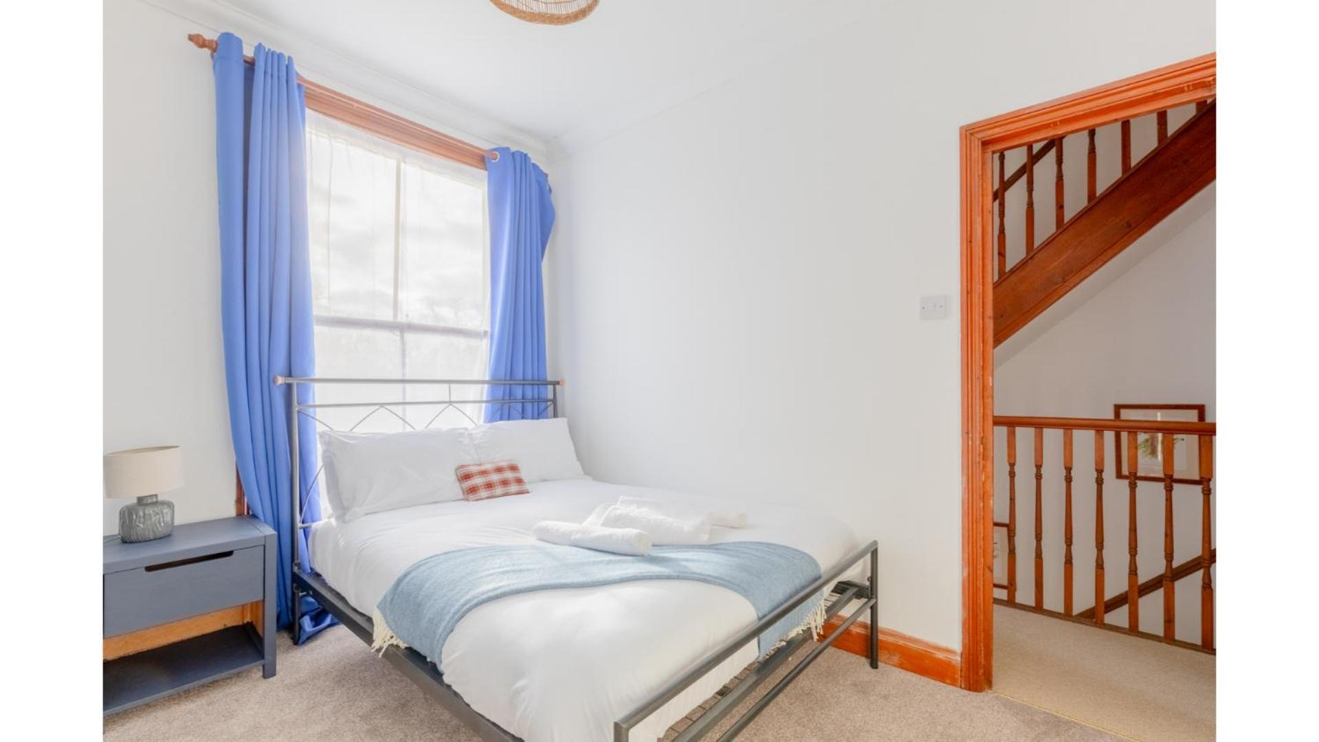 Spacious And Inviting 4bd Haggerston Apartment *
