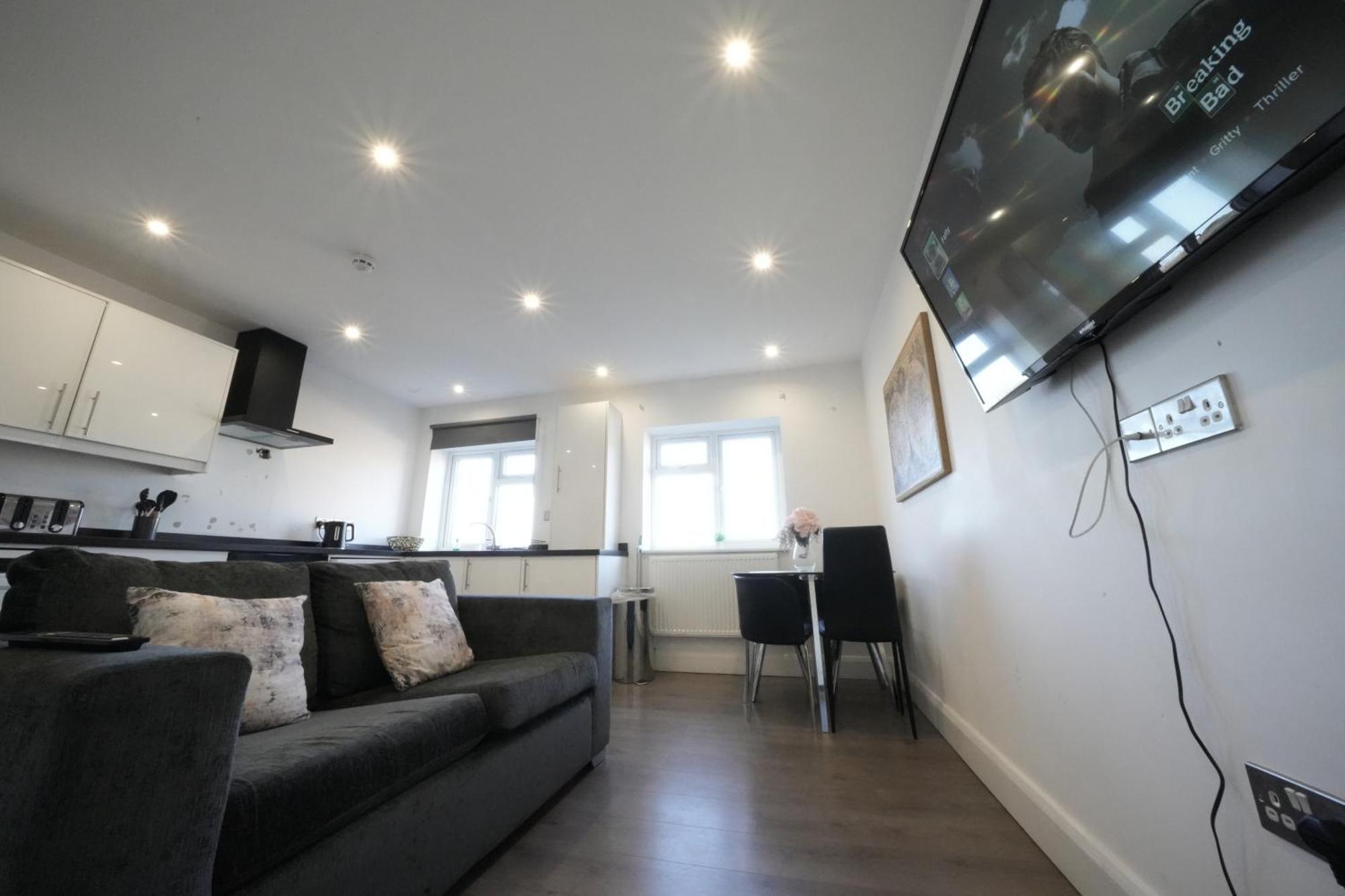 Hatton Apartments: Airport-adjacent With Free Parking And Underground Access Apartamento
