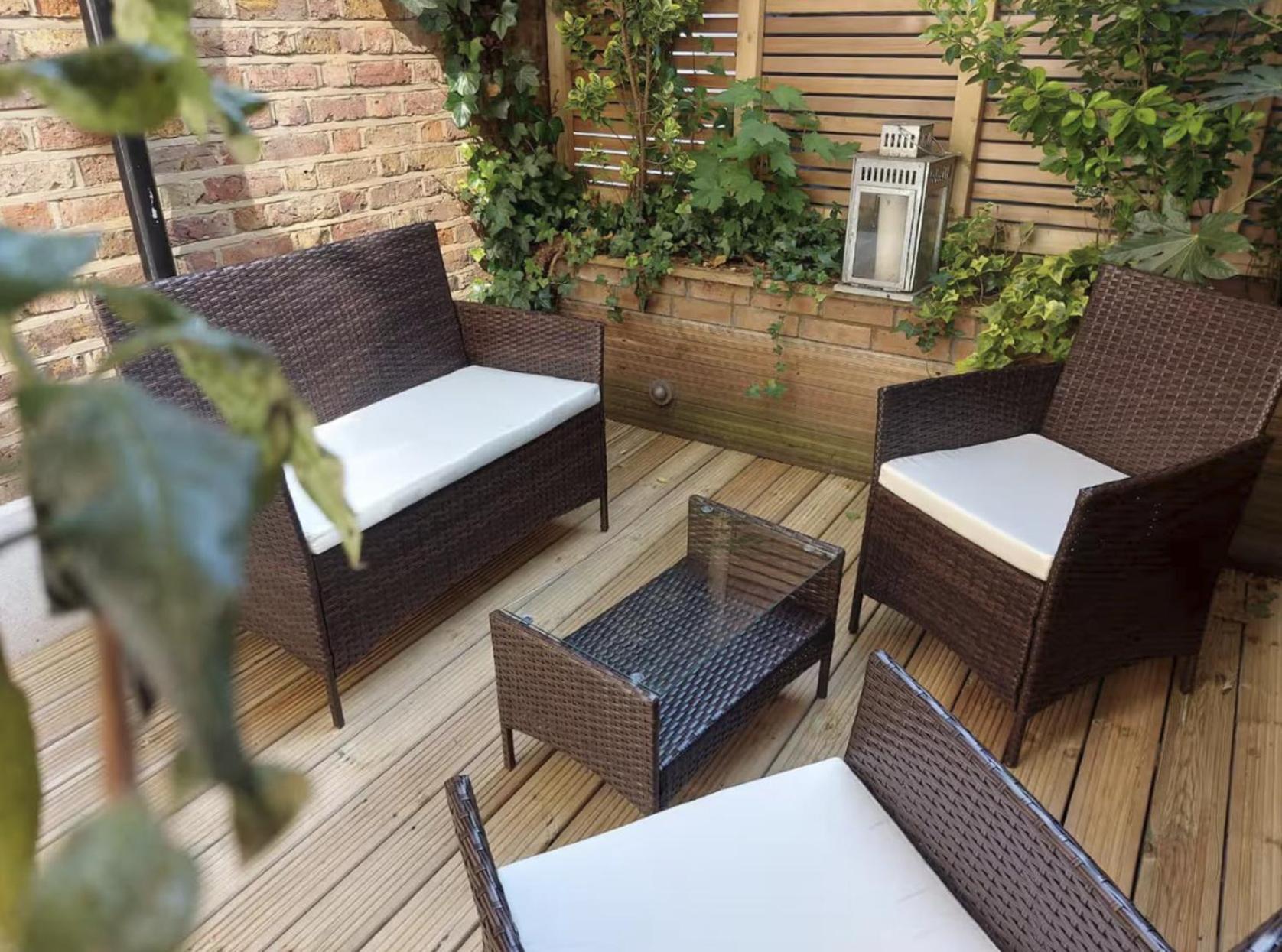 Large Stylish 2beds 2baths With Private Patio Apartment *