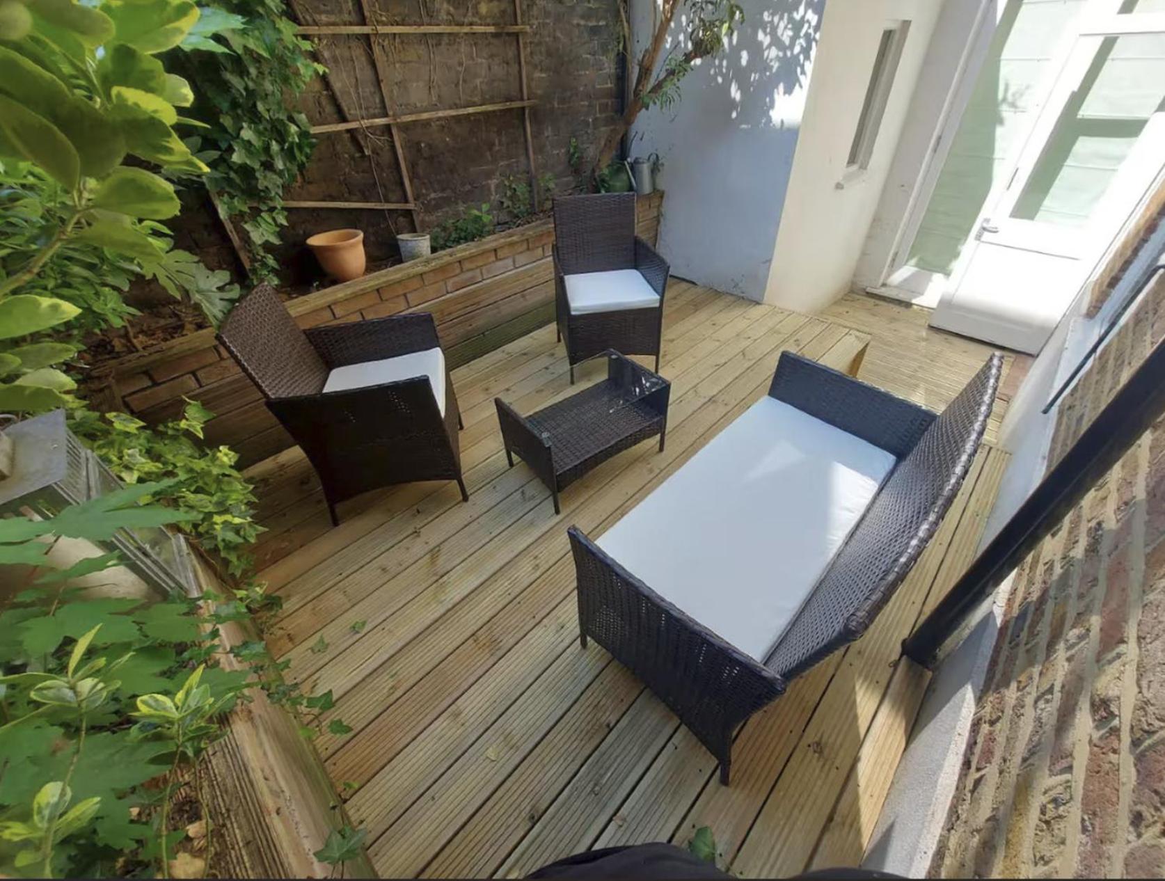 Apartment Large Stylish 2beds 2baths With Private Patio *
