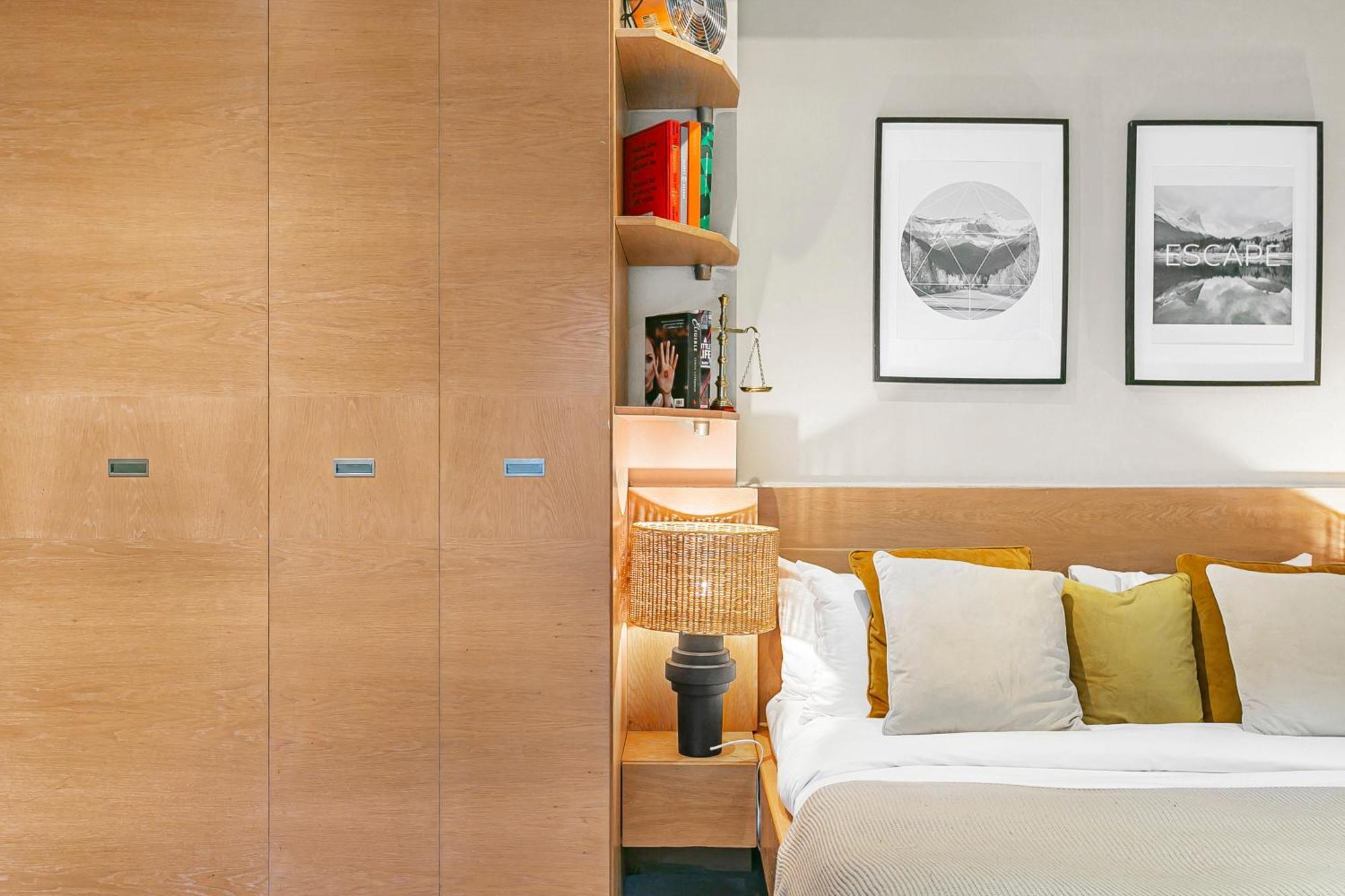 Large Stylish 2beds 2baths With Private Patio Apartment *