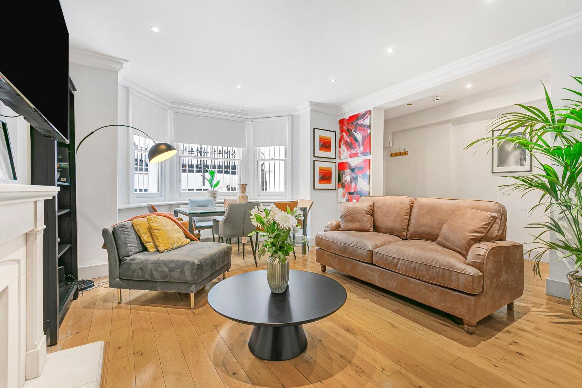 Apartment Large Stylish 2beds 2baths With Private Patio *
