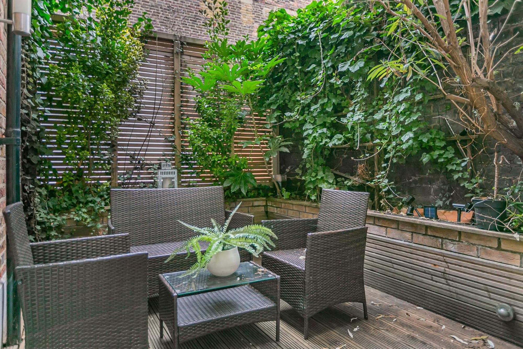 Large Stylish 2beds 2baths With Private Patio