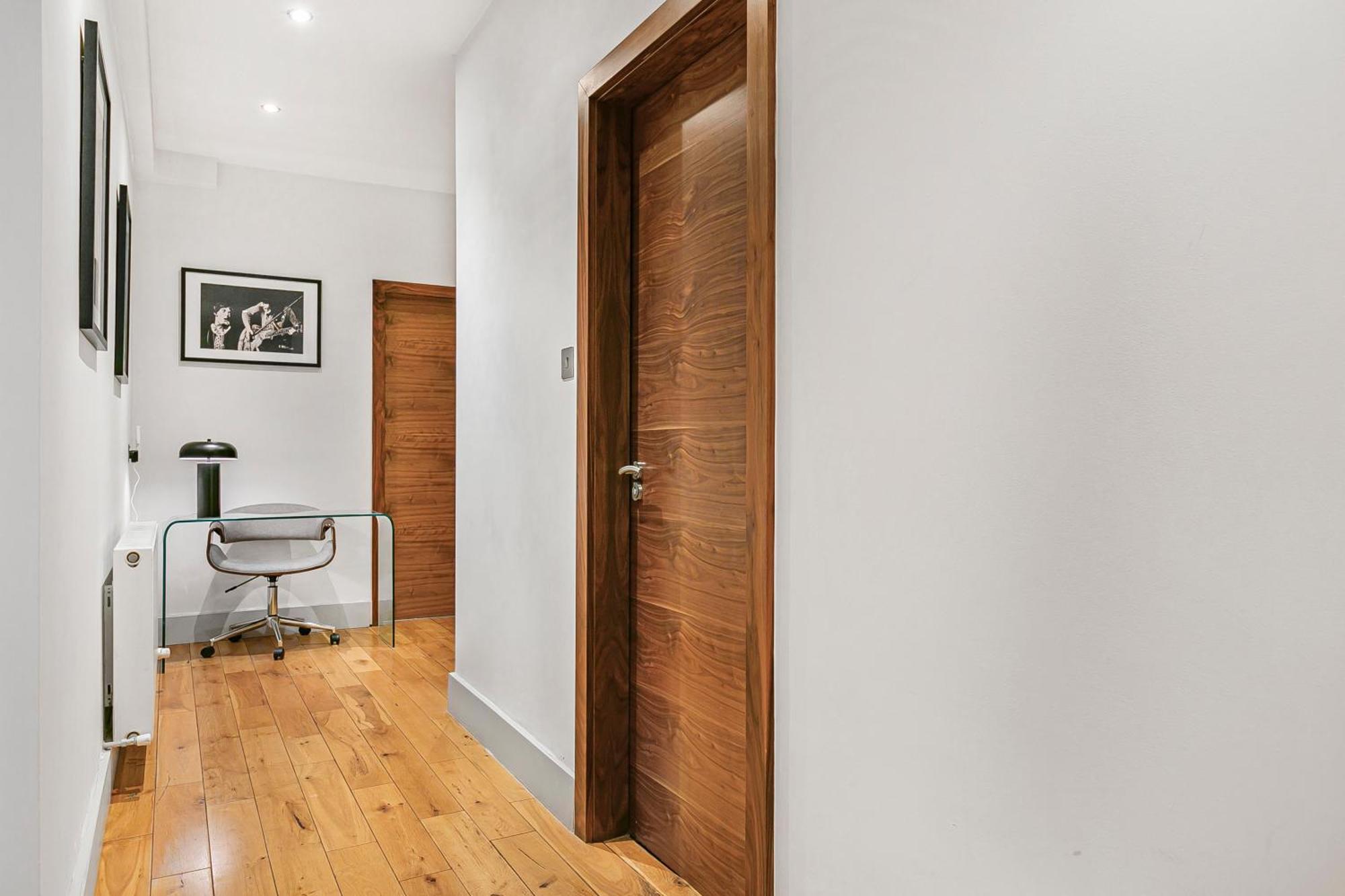 Apartment Large Stylish 2beds 2baths With Private Patio