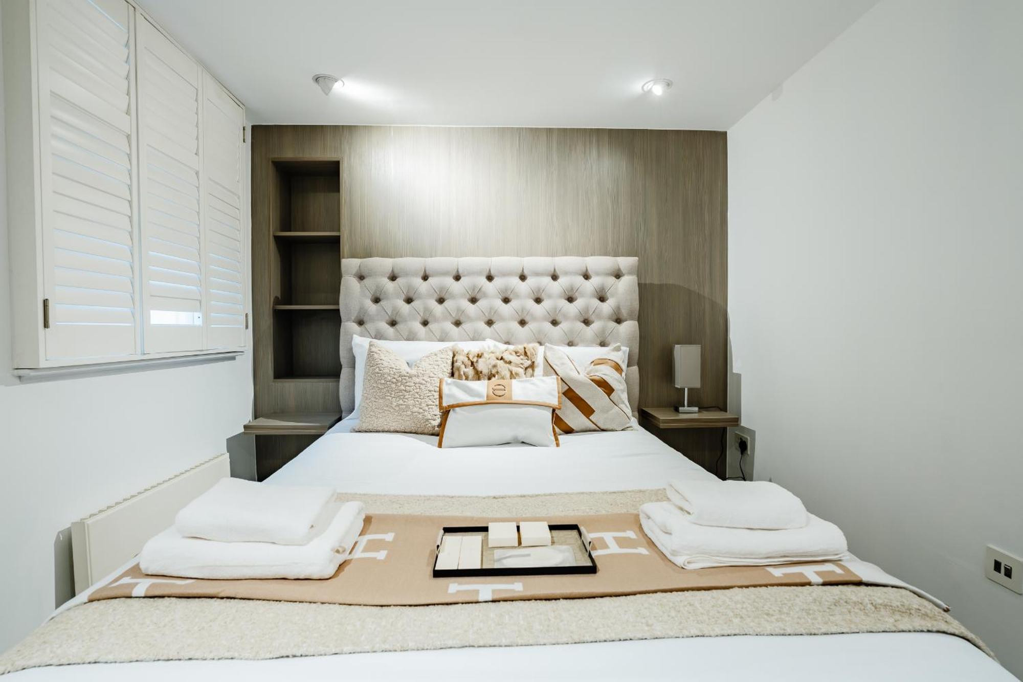 Luxury 3brs Home, Spacious And Cozy In Victoria Villa London