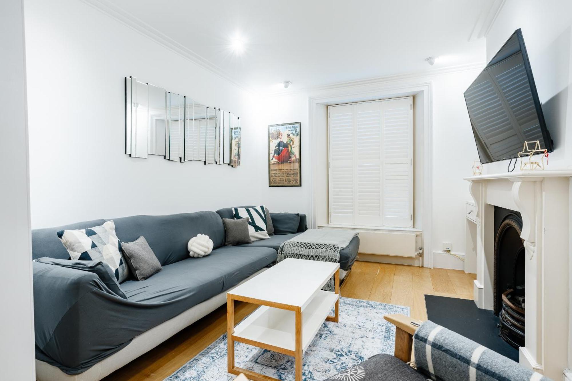 Luxury 3brs Home, Spacious And Cozy In Victoria *