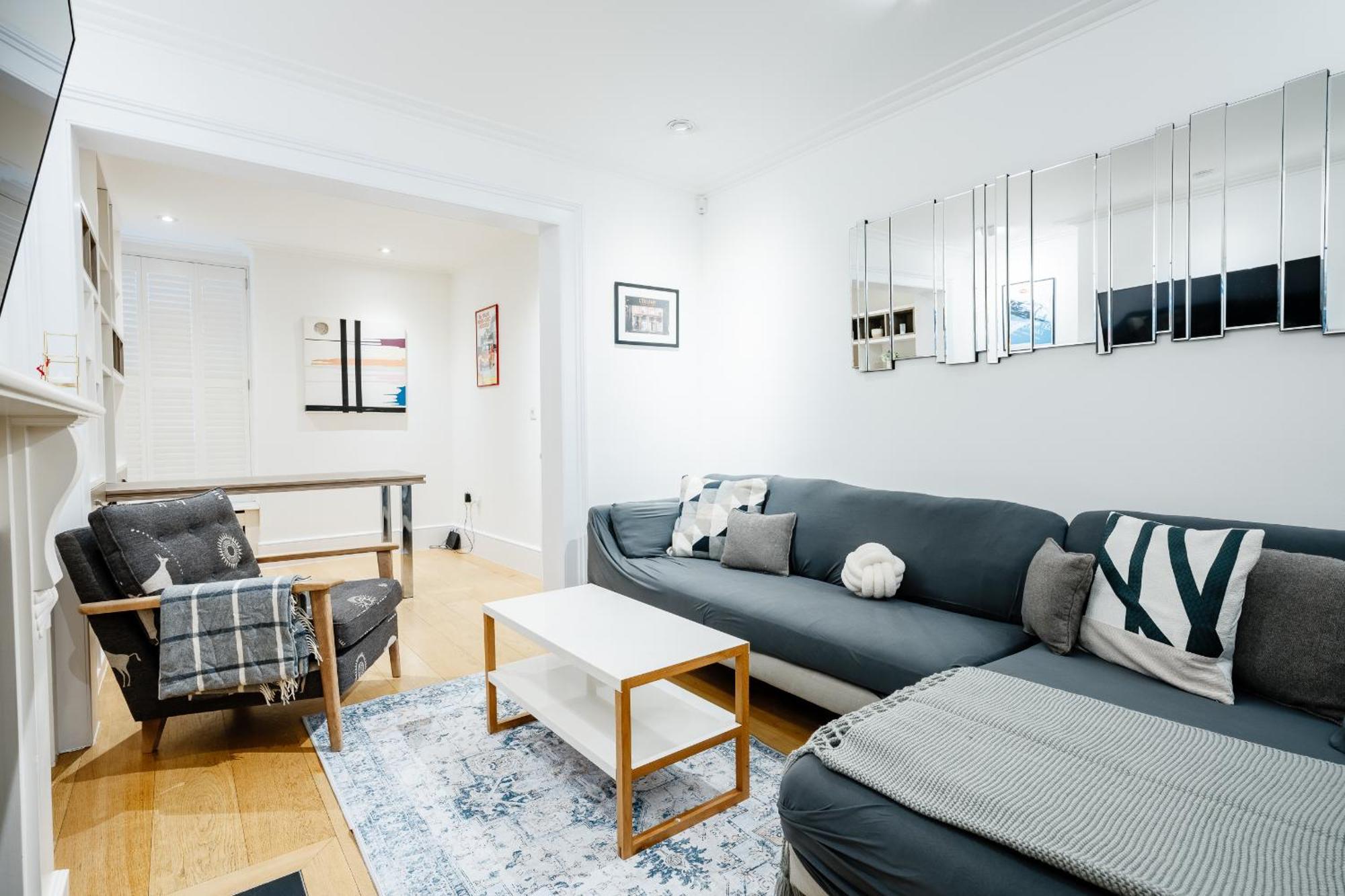 Luxury 3brs Home, Spacious And Cozy In Victoria *