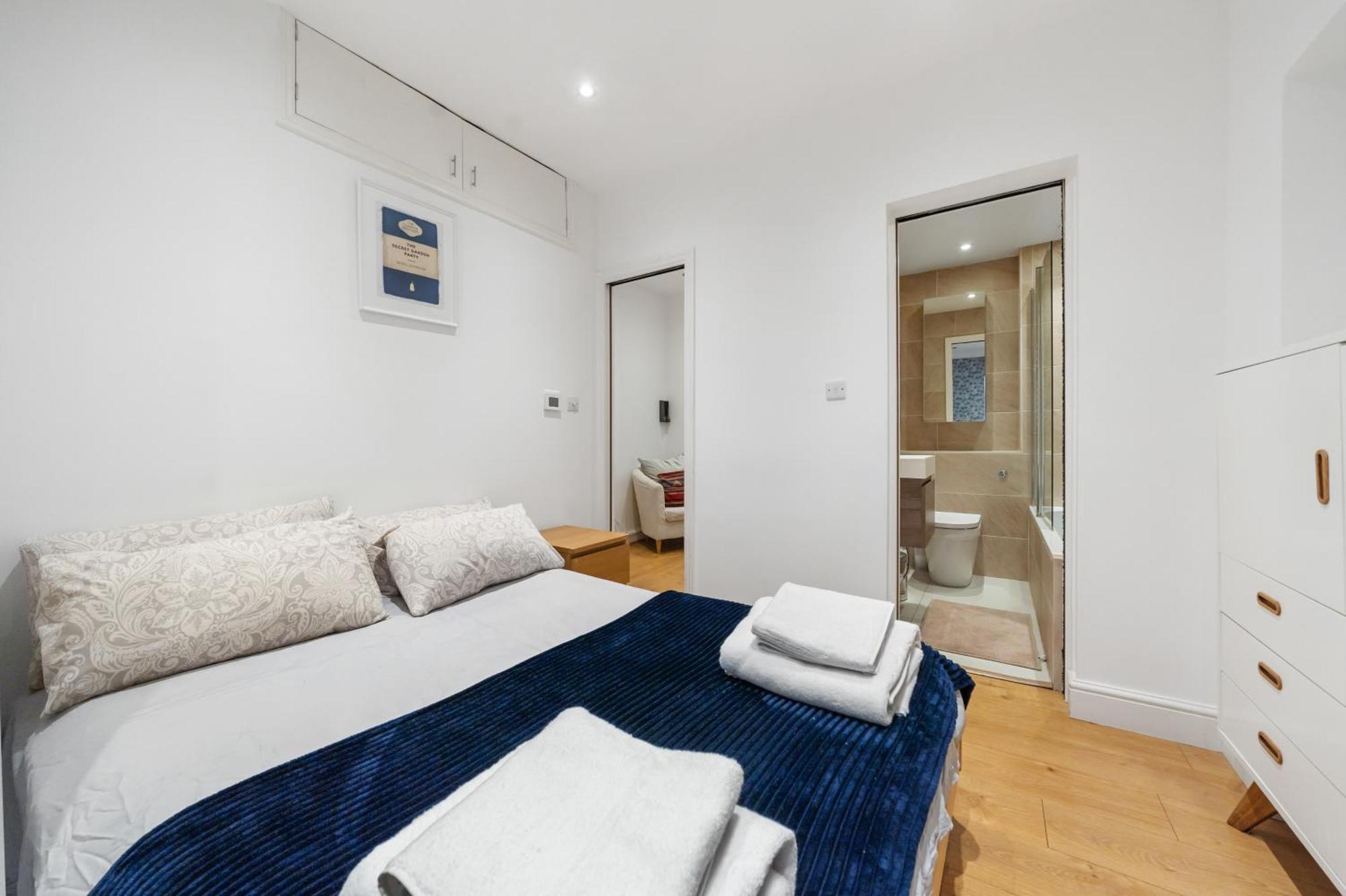 Holland Park Flat, 2bed 2bath, Breakfast, Lgf Apartment