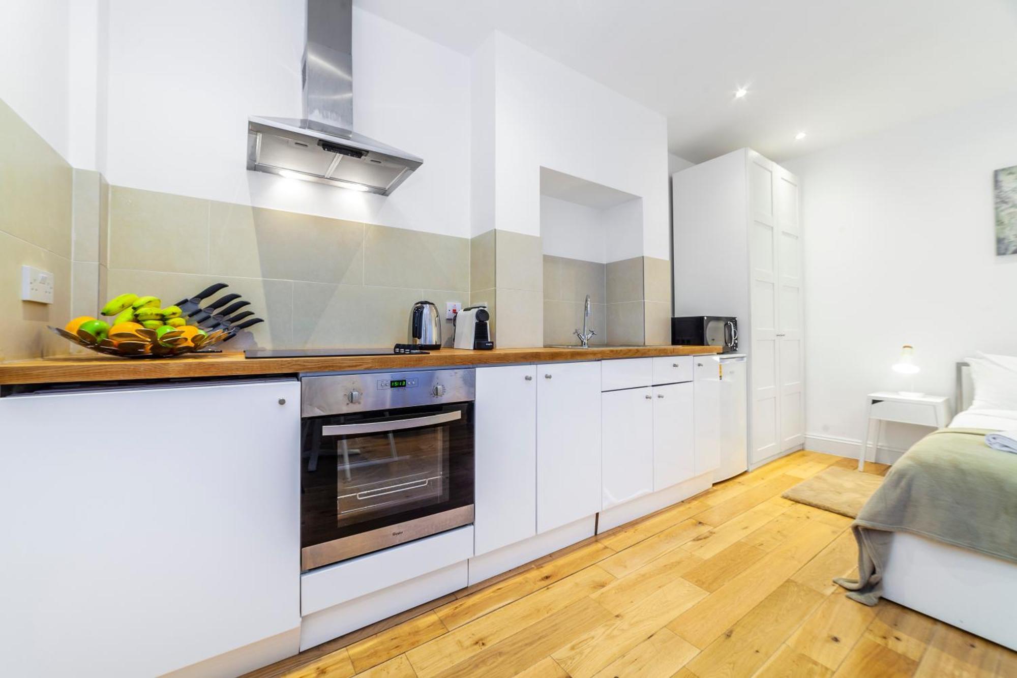 Perfect Self-contained Radiant With Patio Apartment