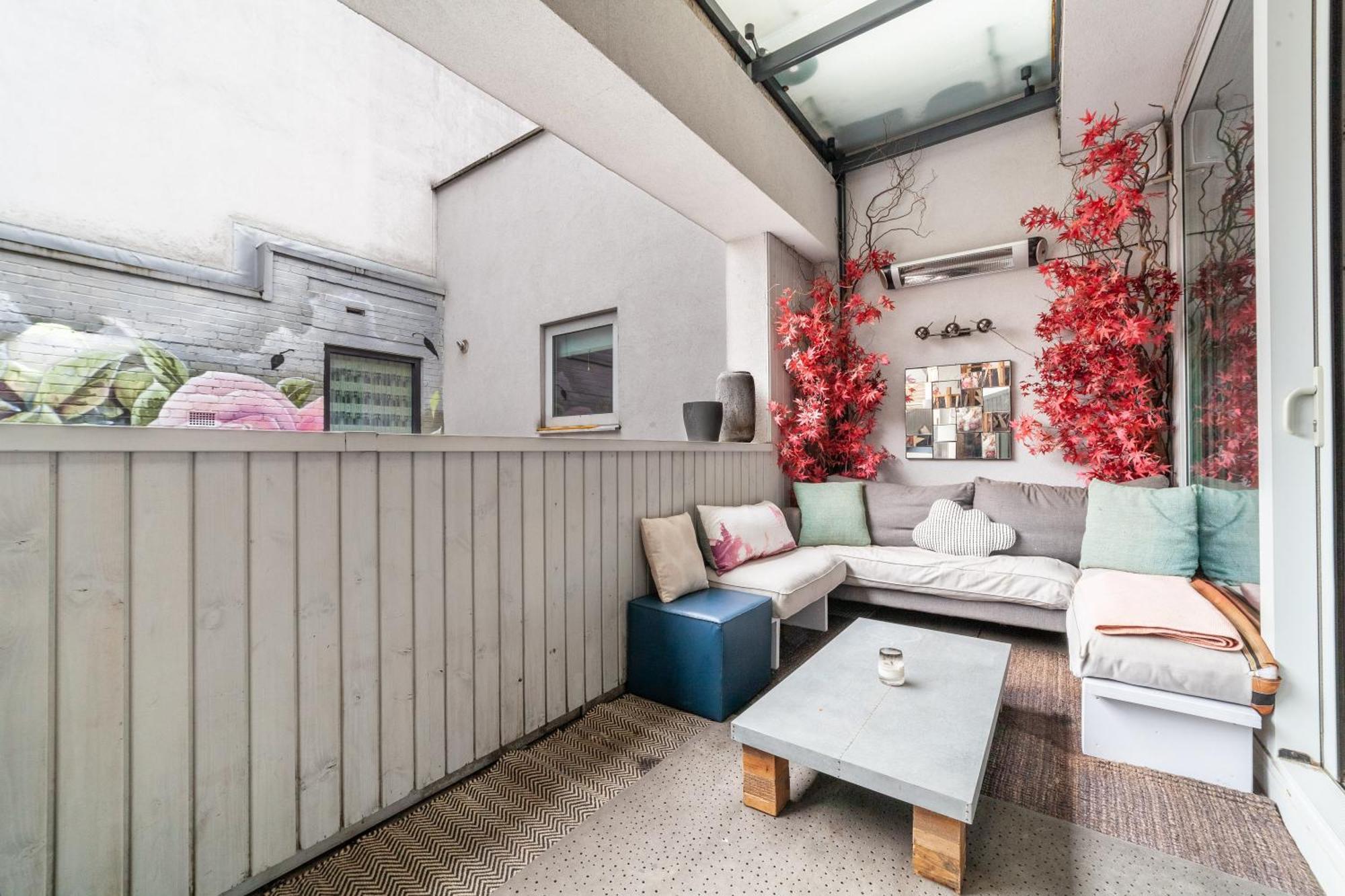 Charming 3br Shoreditch Duplex Loft With Balconies * London
