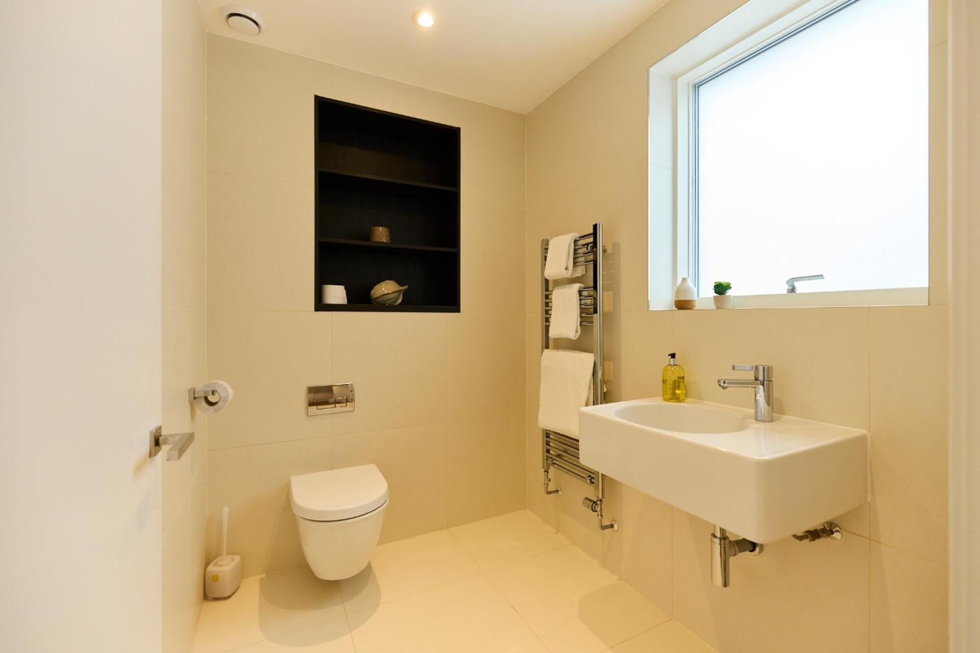 The Heathside Haven - Modern 3bdr With Garden Apartamento *