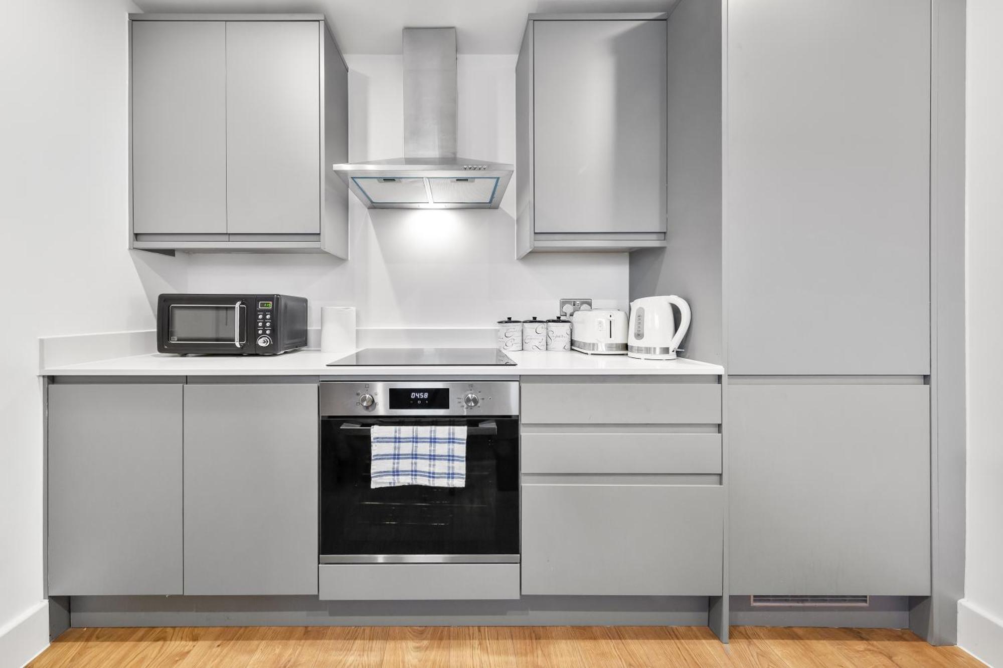 Apartment Two Bedroom Serviced - Nine Elms Luxury - Vauxhall & Westminster *