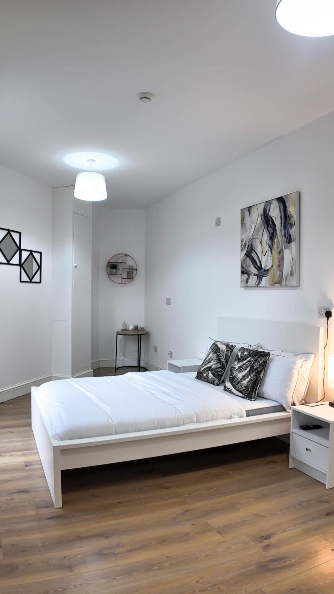 Duplex 3 Bed With Patio In Camden Wr202