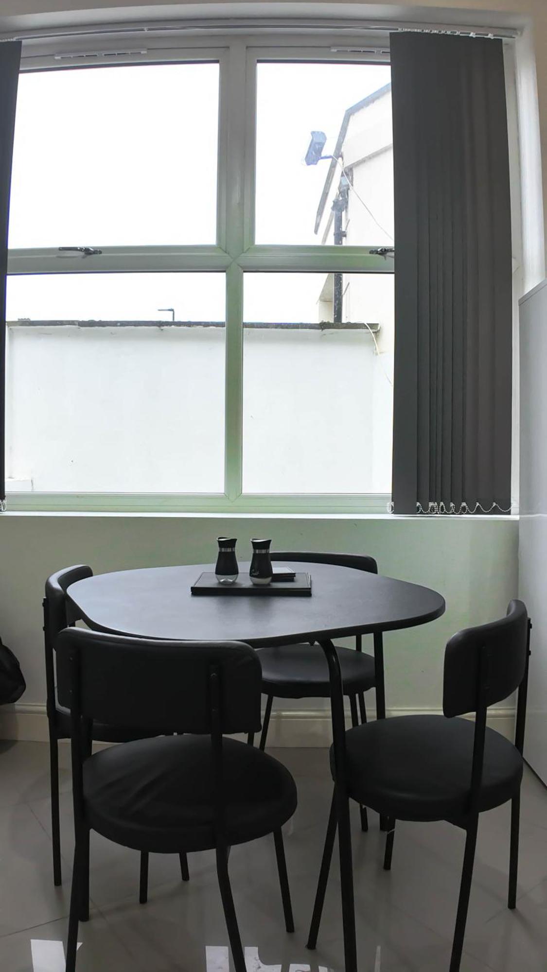 Apartment Spacious 2 Bed With Patio In Camden Wr201 London
