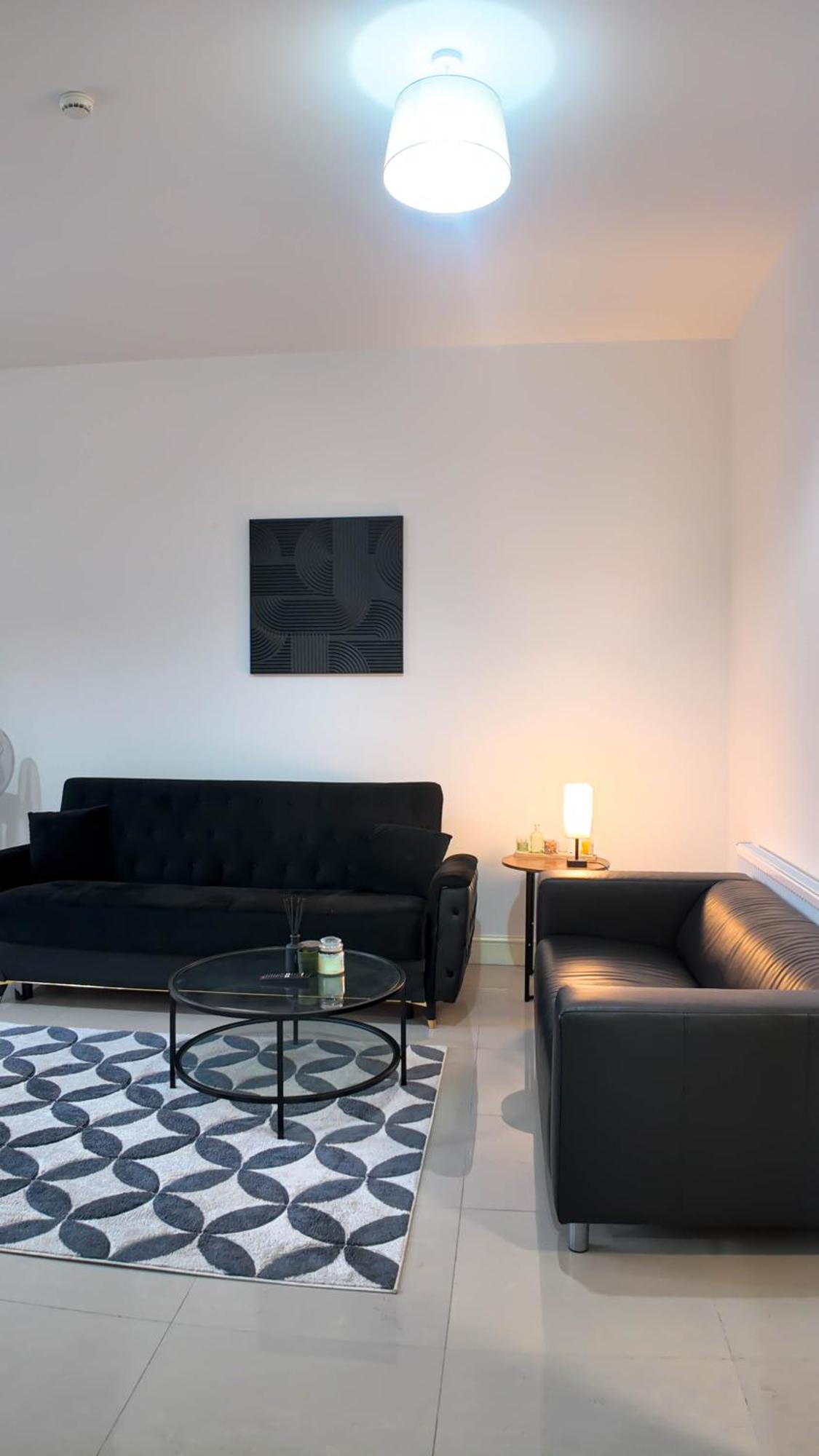 Spacious 2 Bed With Patio In Camden Wr201 *