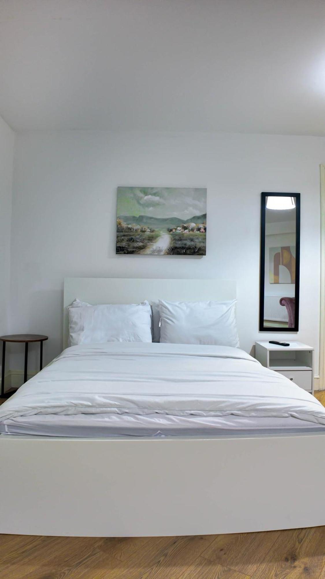Spacious 2 Bed With Patio In Camden Wr201 Apartment *