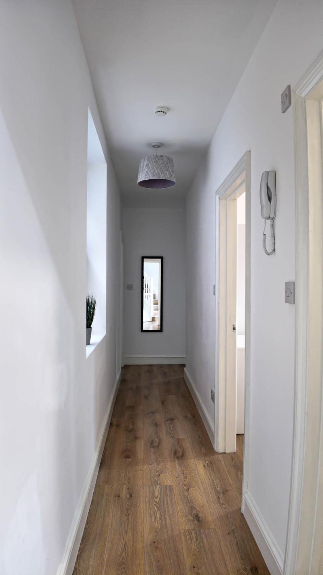 Apartment Duplex 3 Bed With Patio In Camden Wr202 London