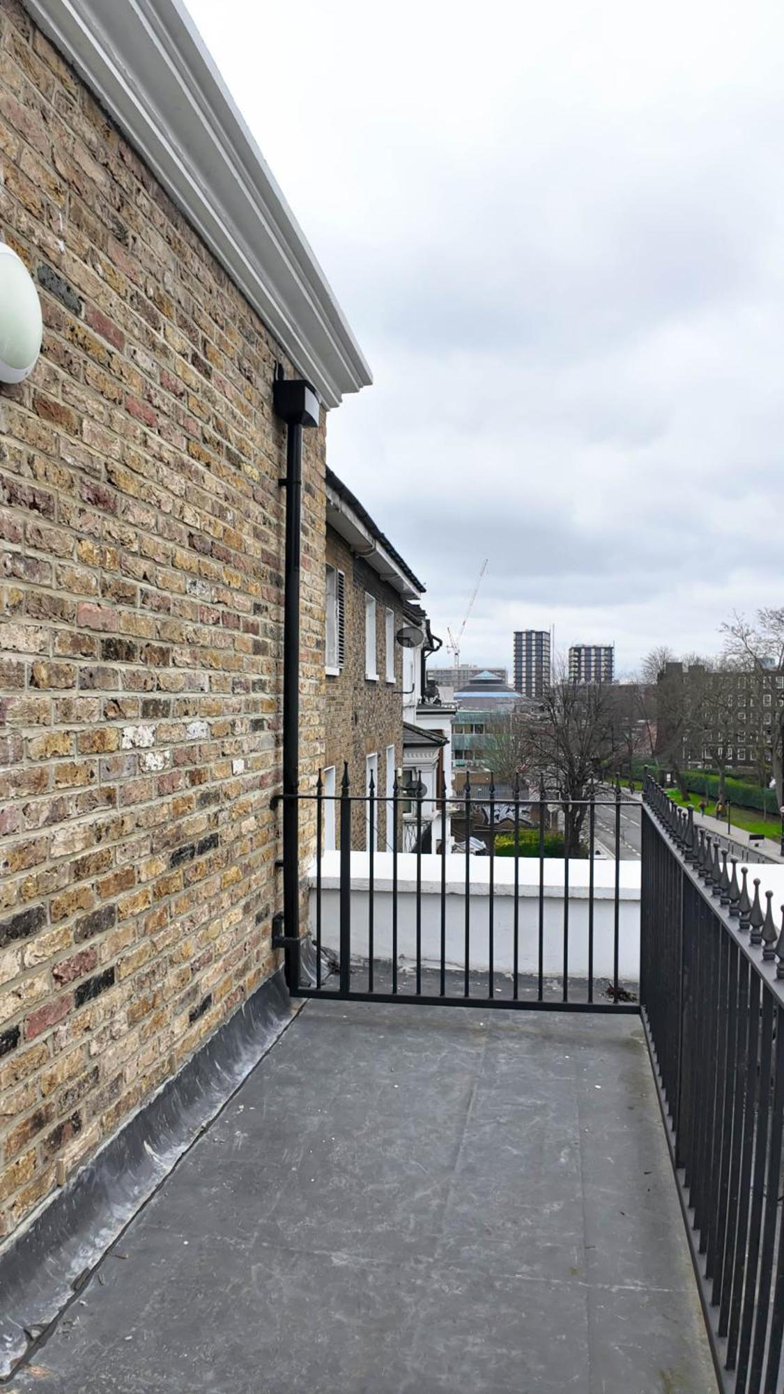 Apartment Duplex 3 Bed With Patio In Camden Wr202 *
