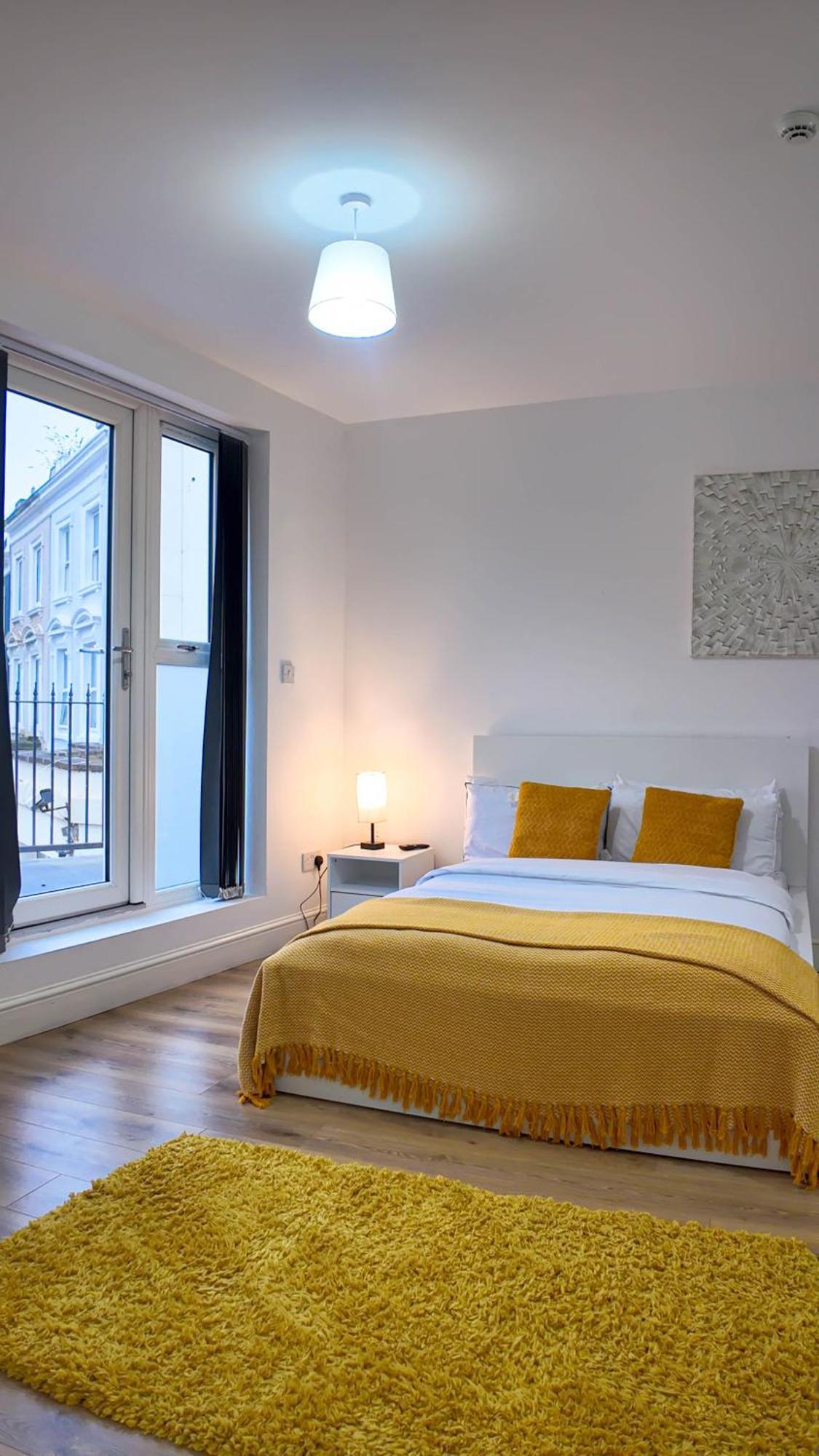 Apartment Spacious 2 Bed With Patio In Camden Wr201 *