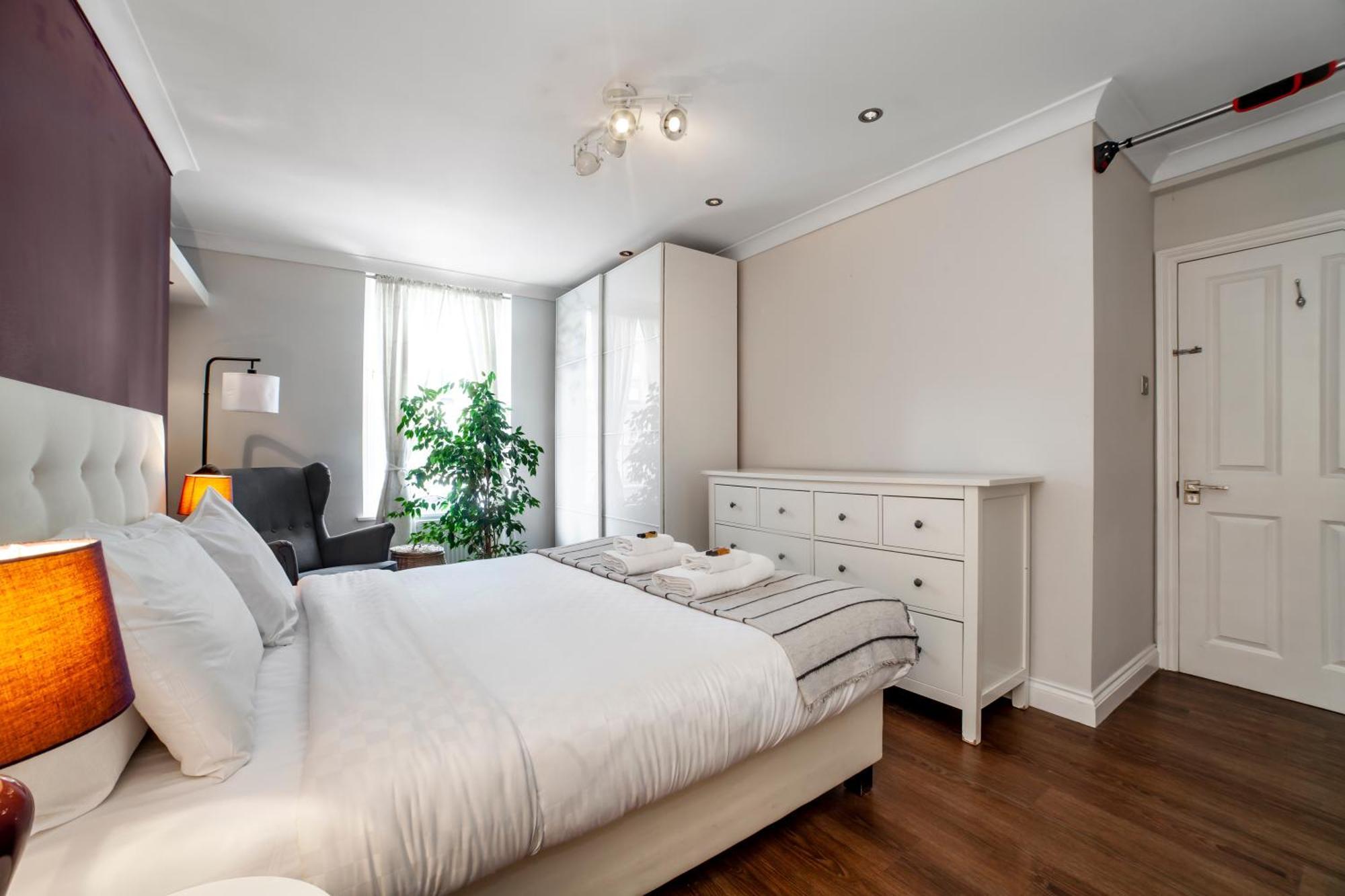 Excellent 2br Apt, Chancery Lane Apartment *