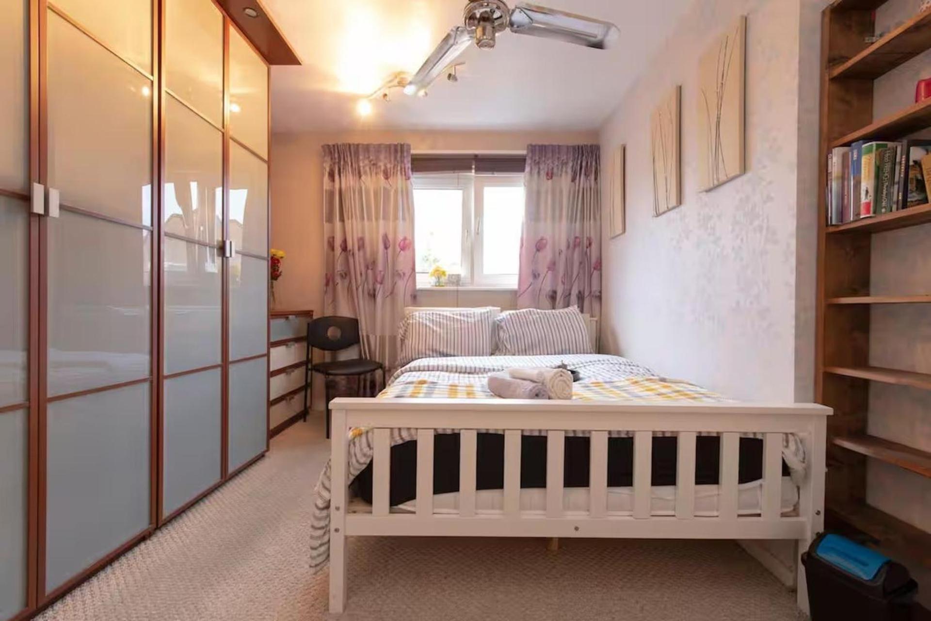 3br-sleeps9-parking-familyfriendly-nearexcel * Londres