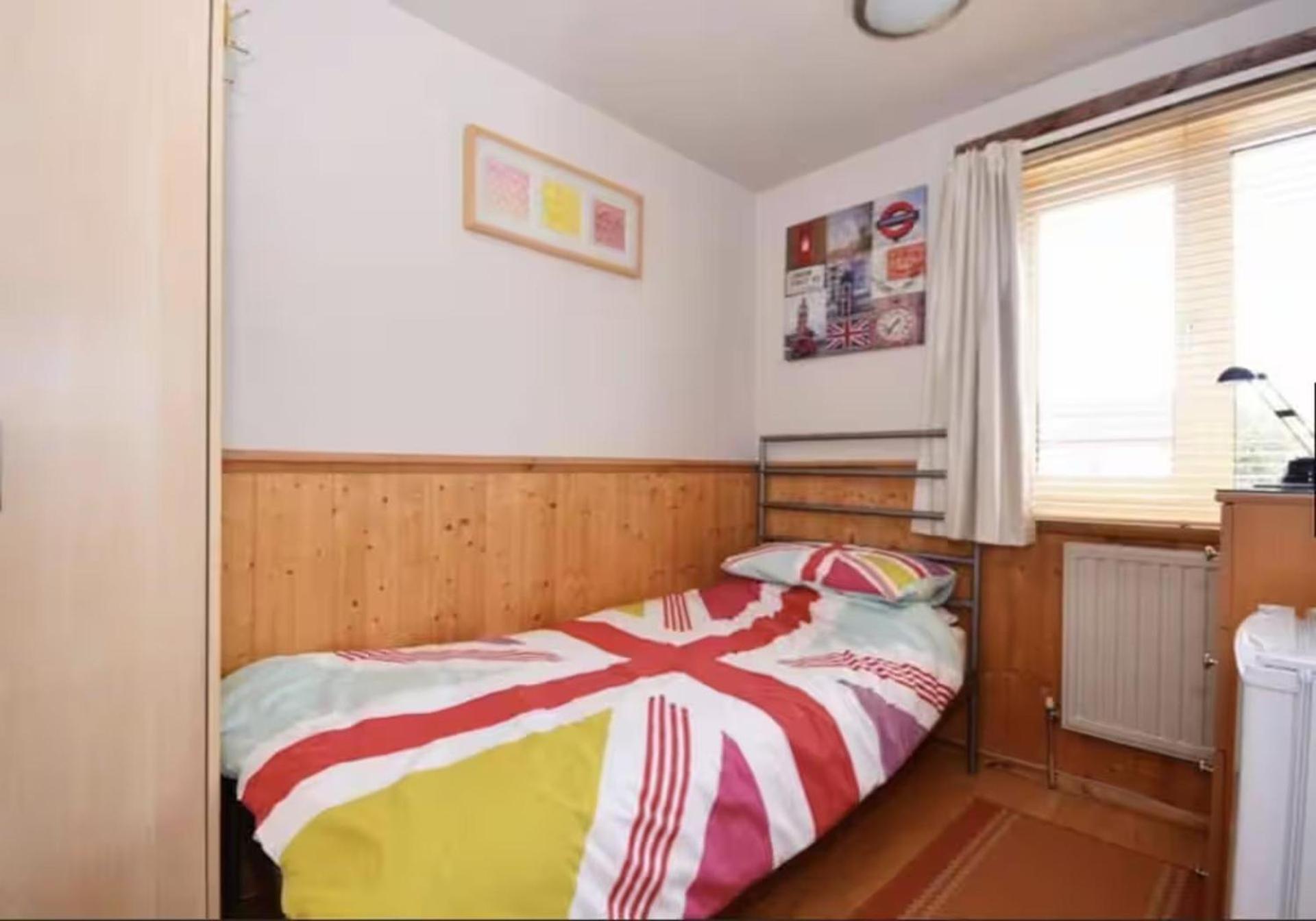 Holiday home 3br-sleeps9-parking-familyfriendly-nearexcel London