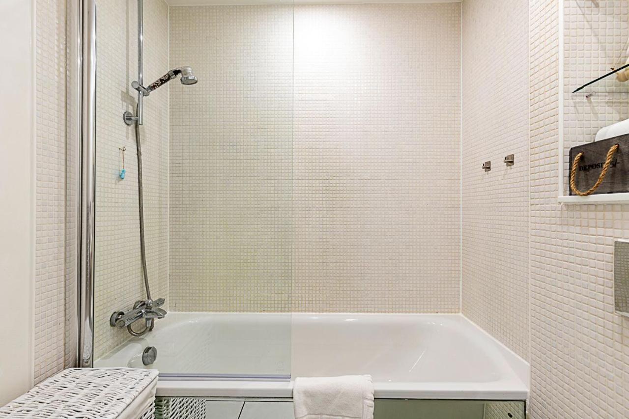 Spacious Terrace * London