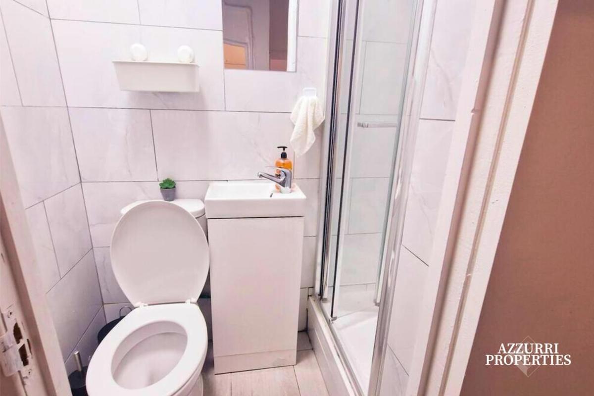Short Stays At Barking Road Apartment *